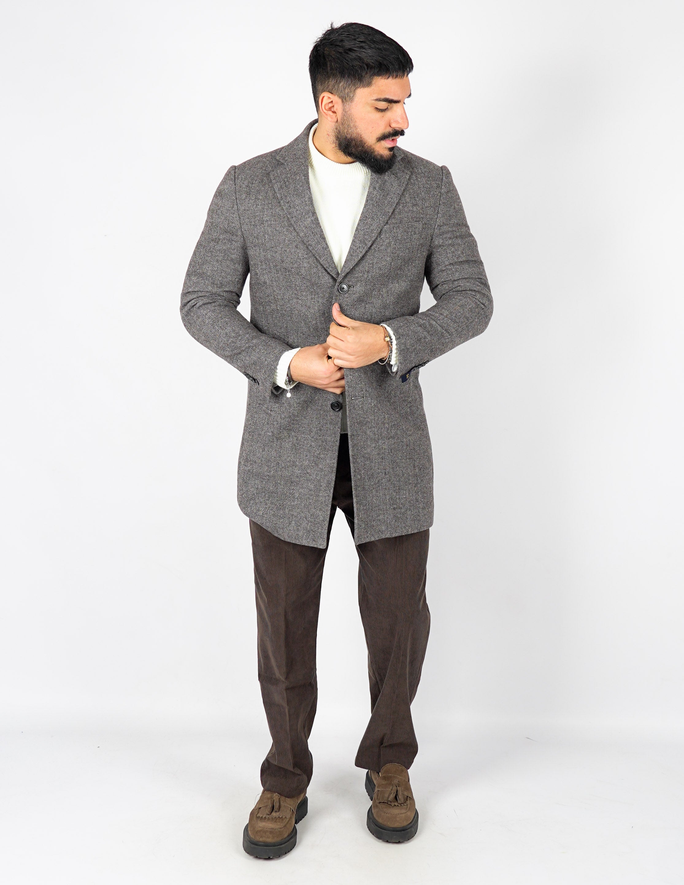 Cappotto con scollo a V