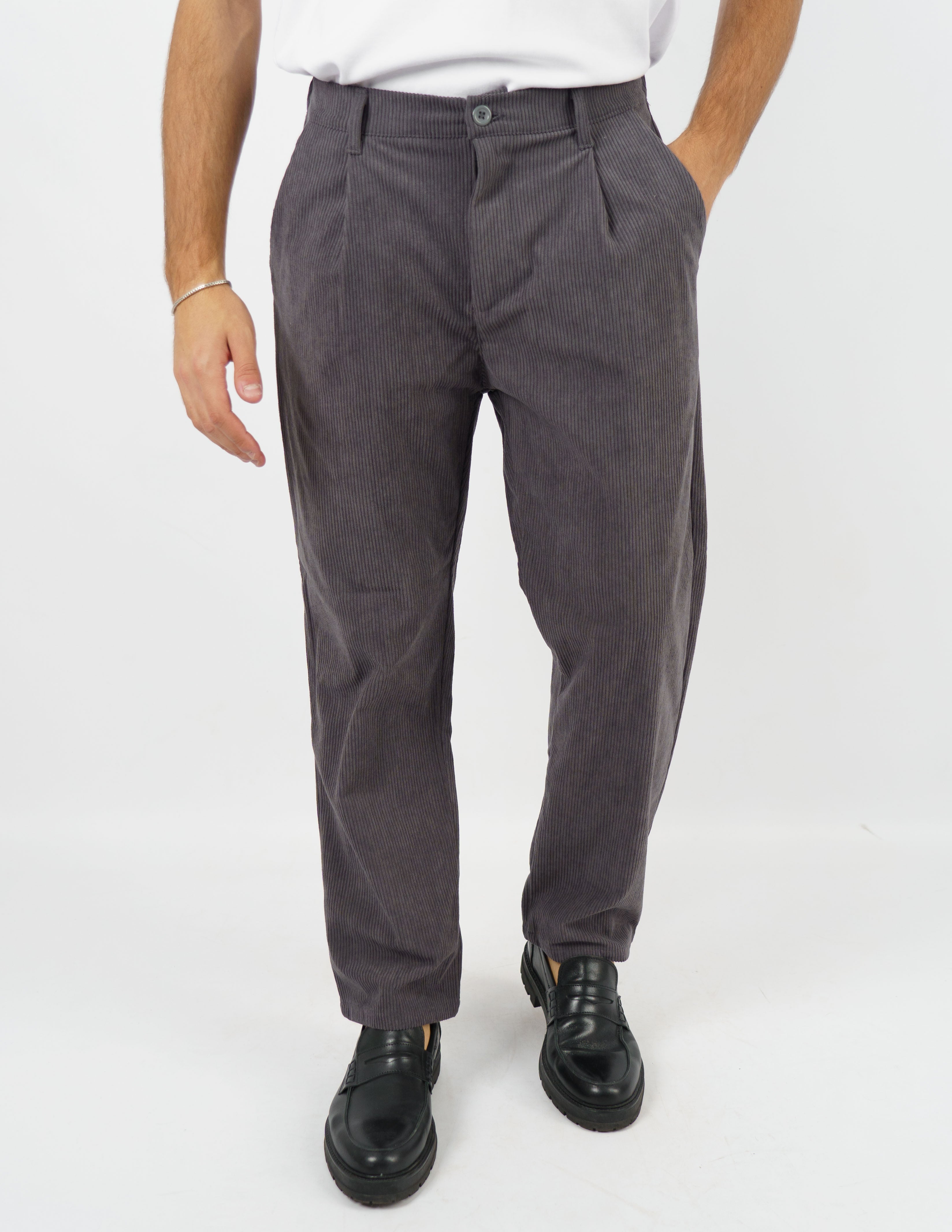 Pantalone in velluto con pence regular