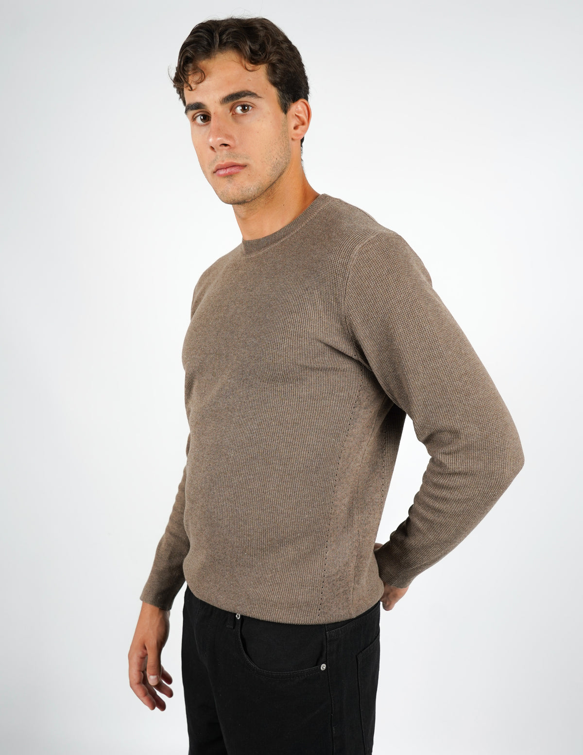 MAGLIONE STRUTTURATO GIROCOLLO