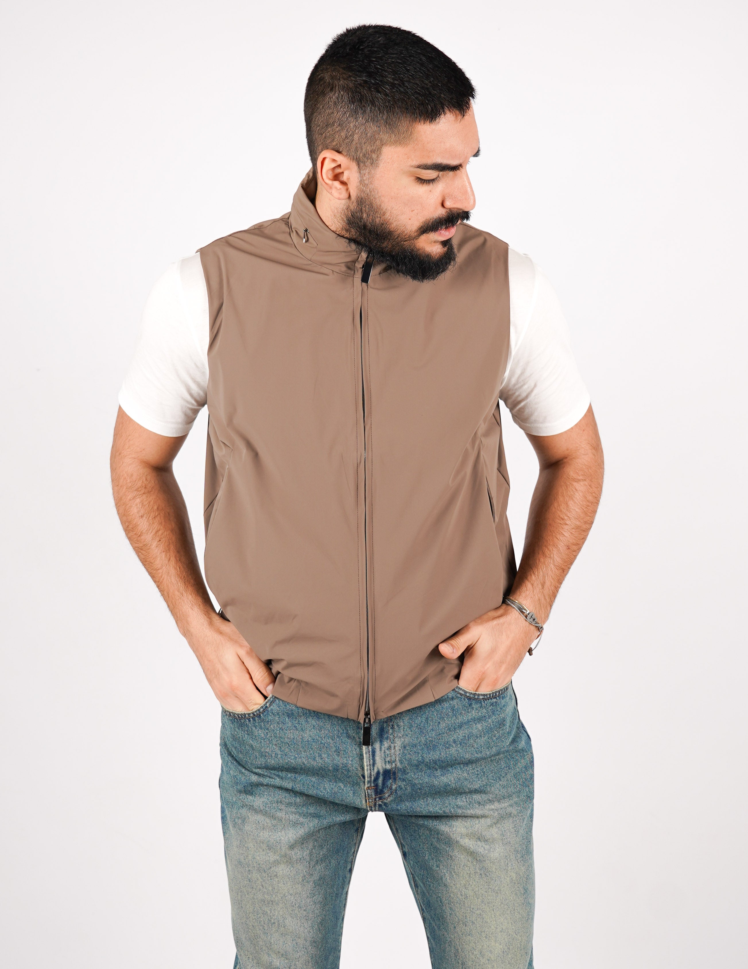 GILET SMANICATO EXTRA LIGHT NO STIRO