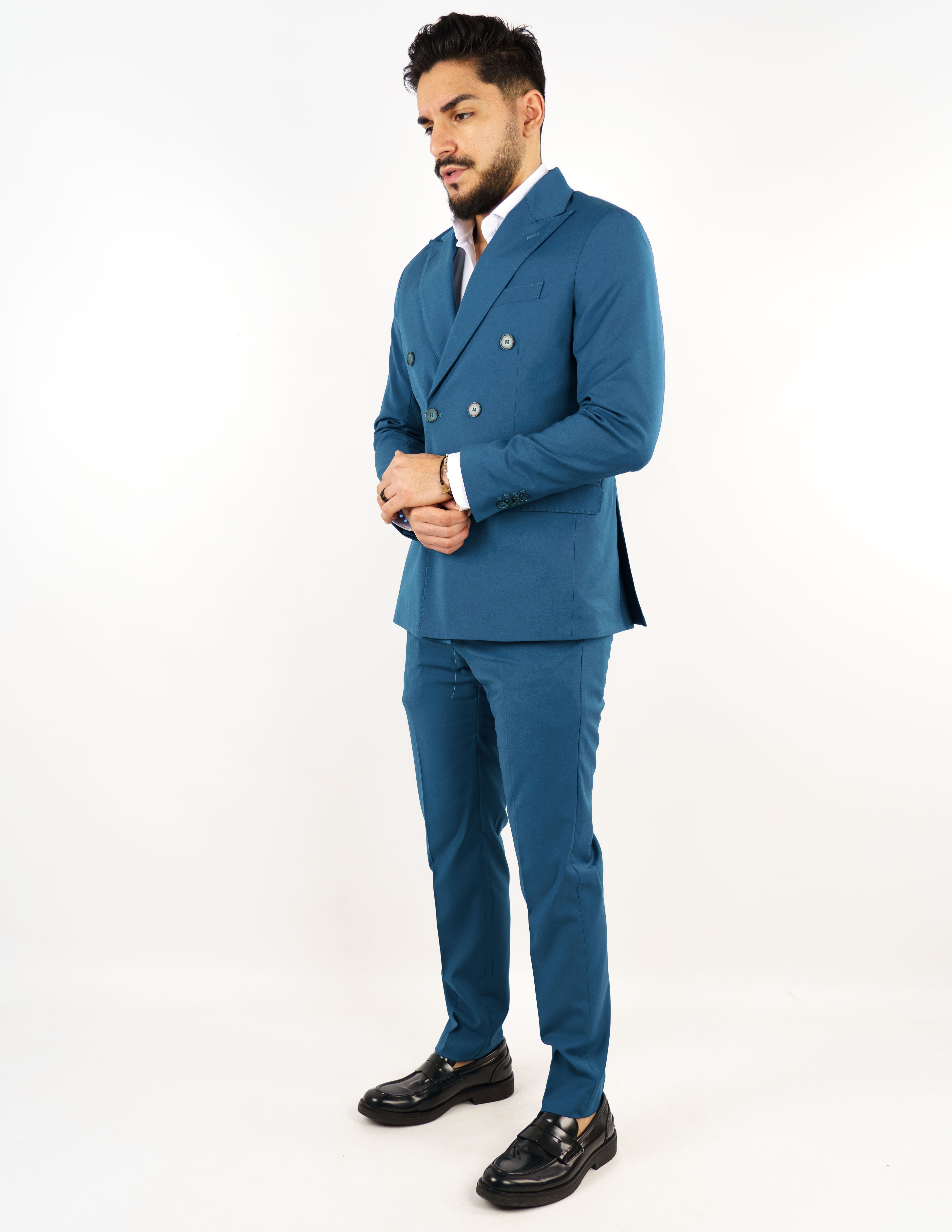 Abito doppiopetto elegante