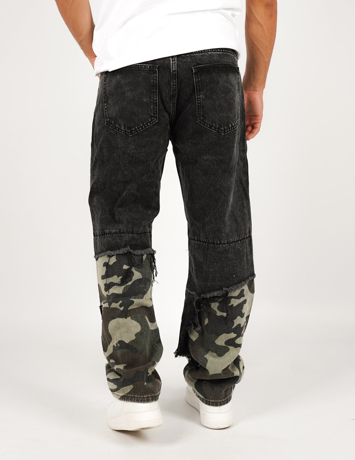 JEANS NERO FONDO MILITARE