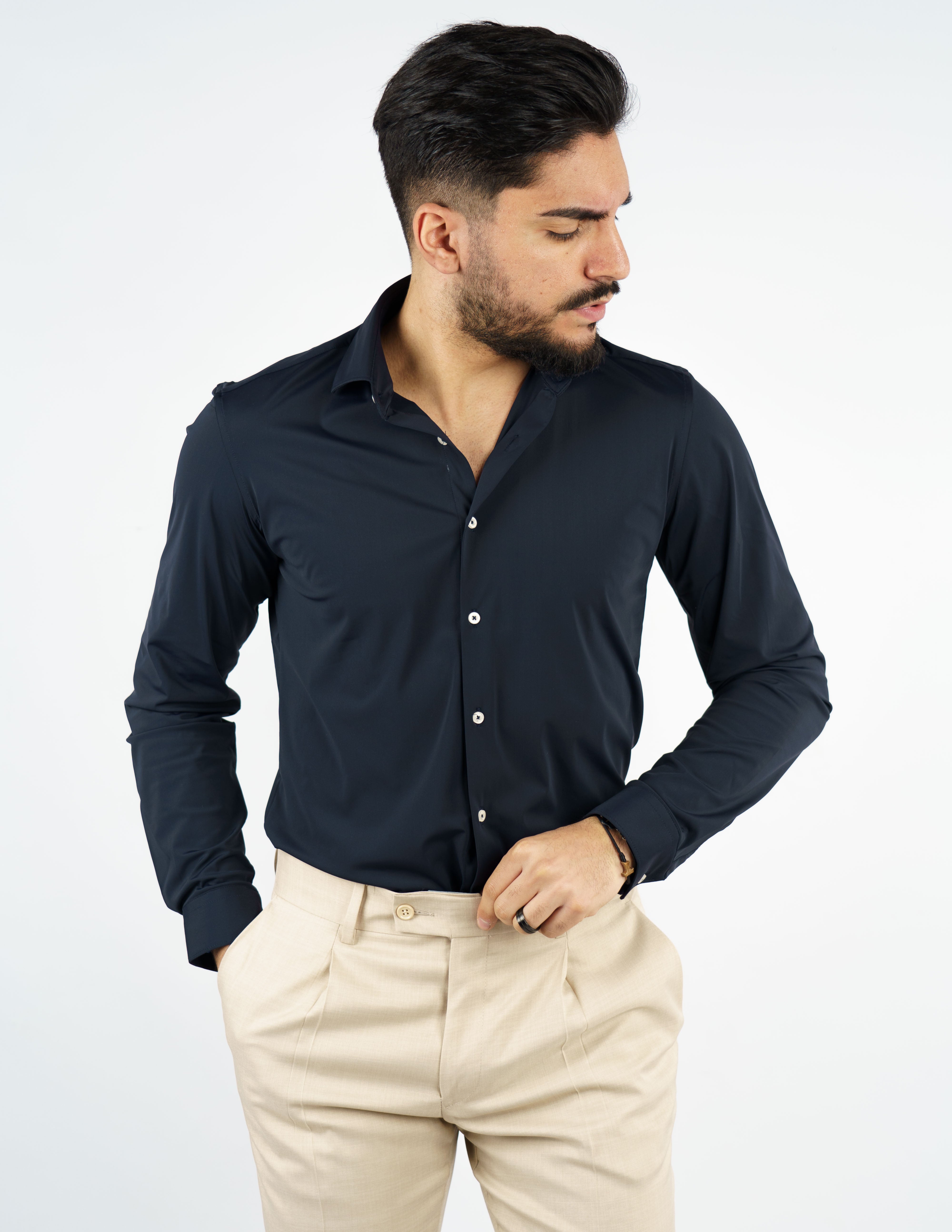 CAMICIA UOMO EXTRA LIGHT TESSUTO NO STIRO