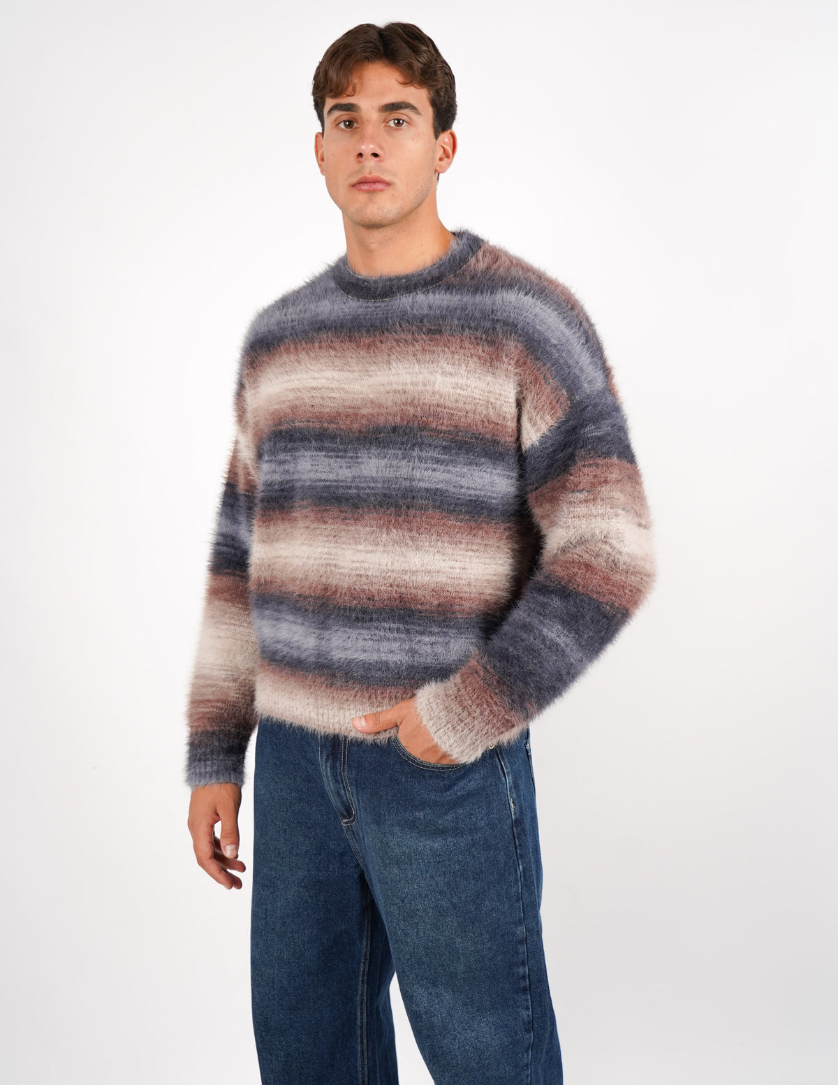 MAGLIONE CROP FIT SU TESSUTO MORBIDO