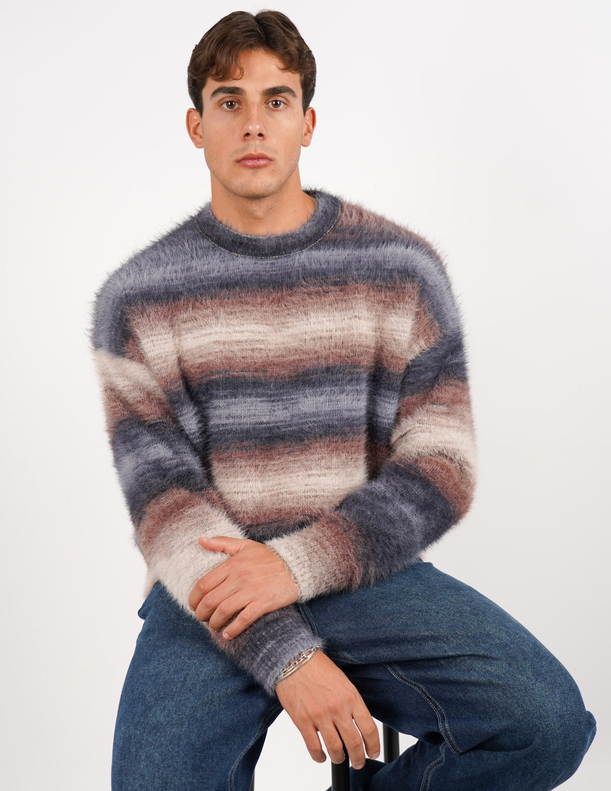 MAGLIONE CROP FIT SU TESSUTO MORBIDO