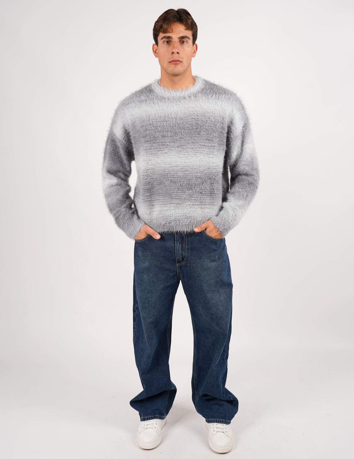 MAGLIONE CROP FIT SU TESSUTO MORBIDO