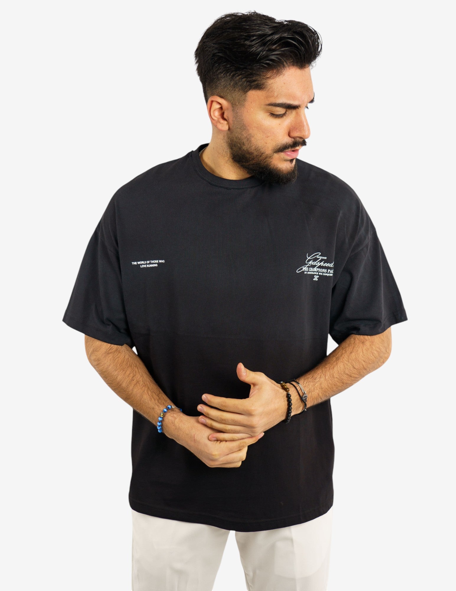 t-shirt over slavata