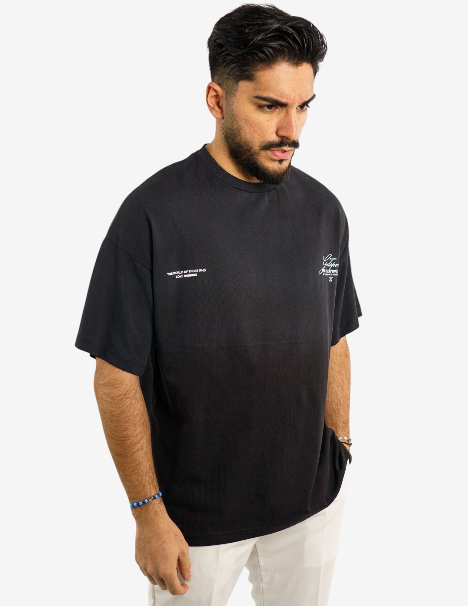 t-shirt over slavata