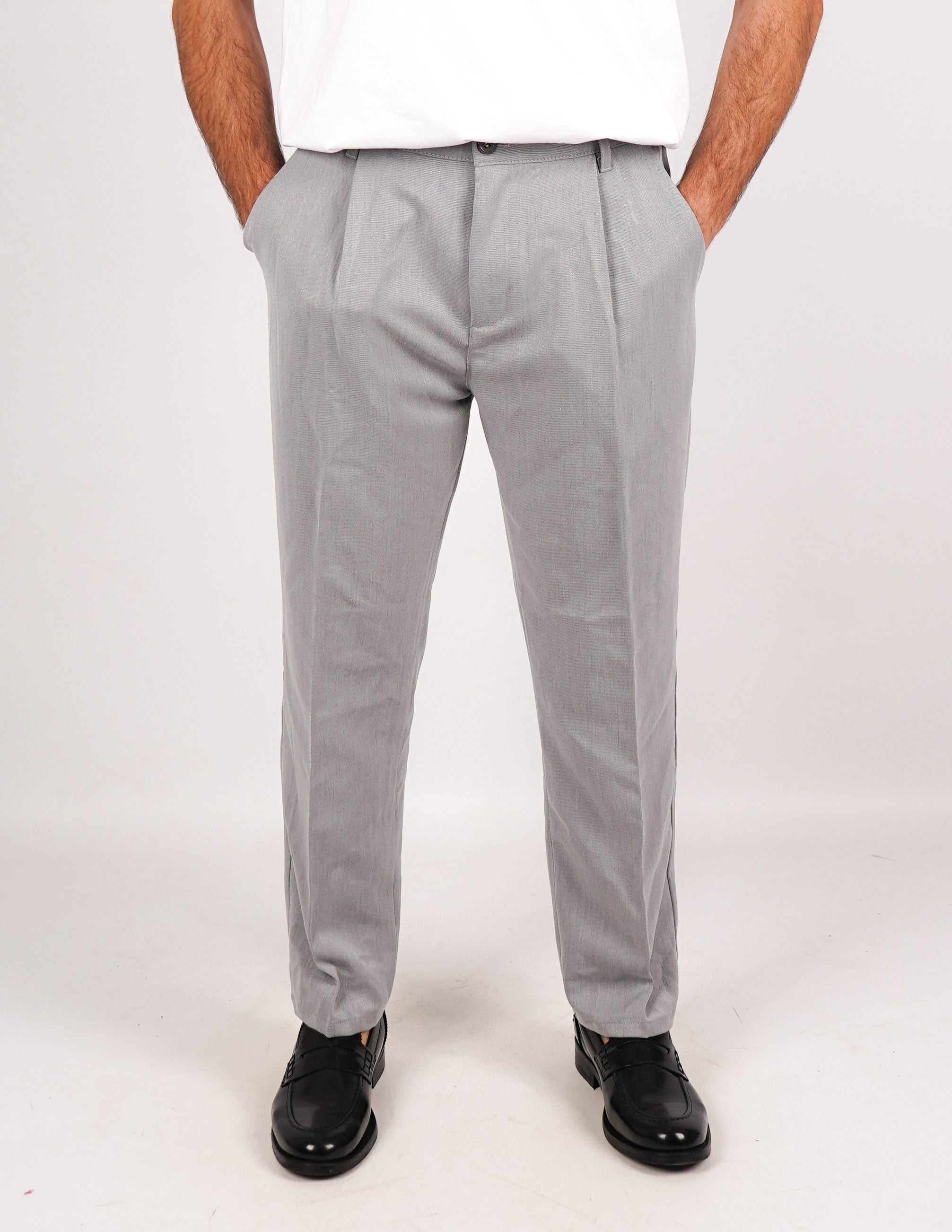 Pantalone REGULAR con pence