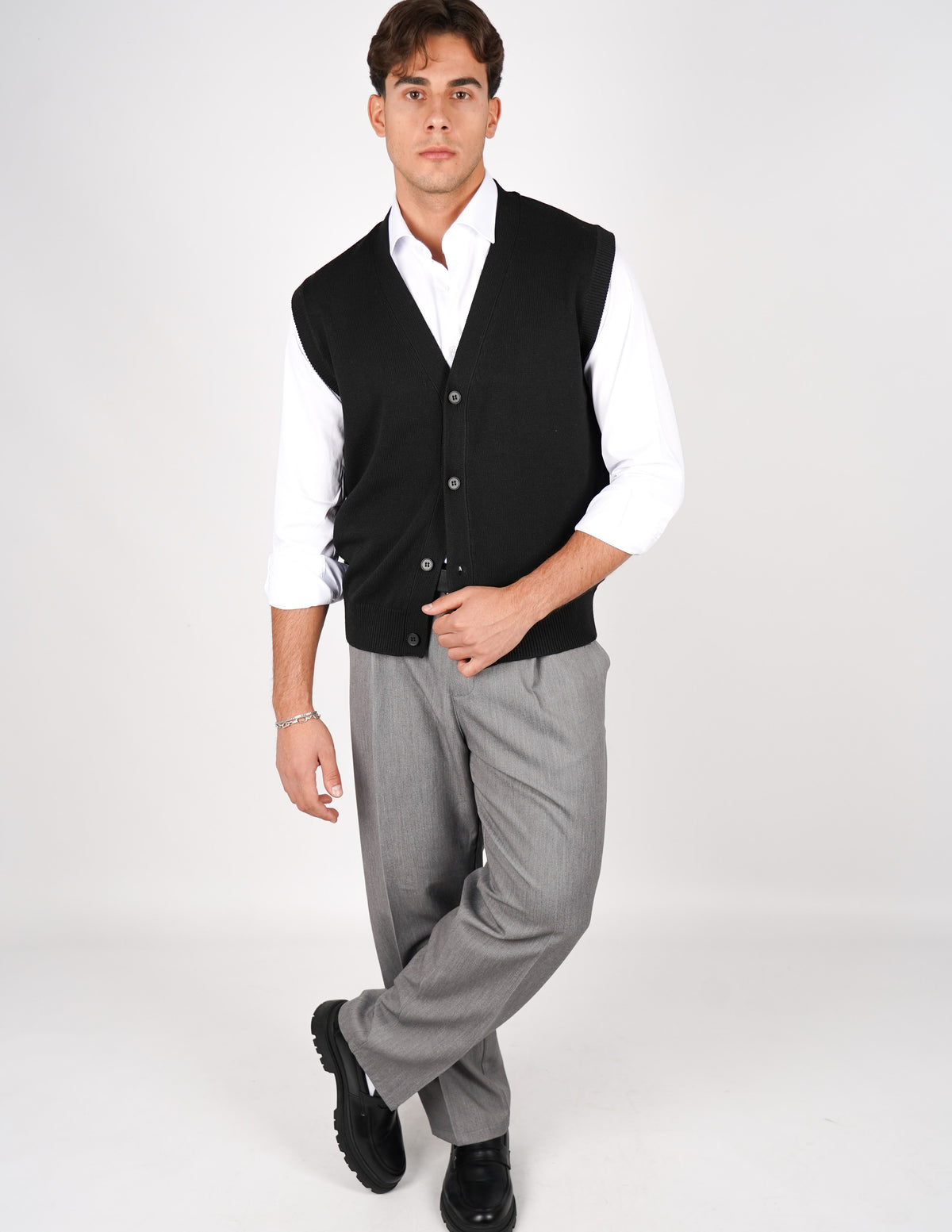 MAGLIA SMANICATA IN COTONE CON BOTTONI