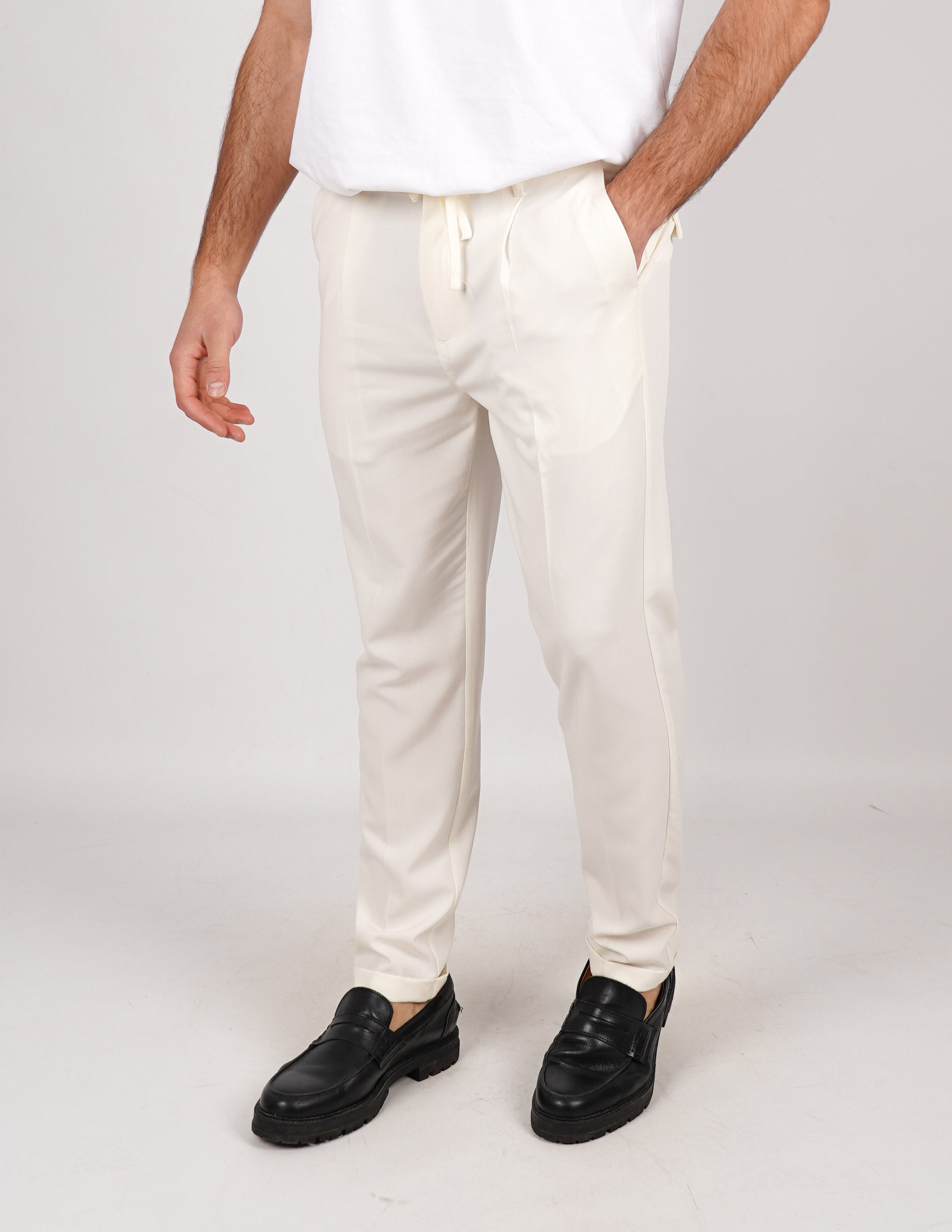 PANTALONE SLIM FIT TINTA UNITA