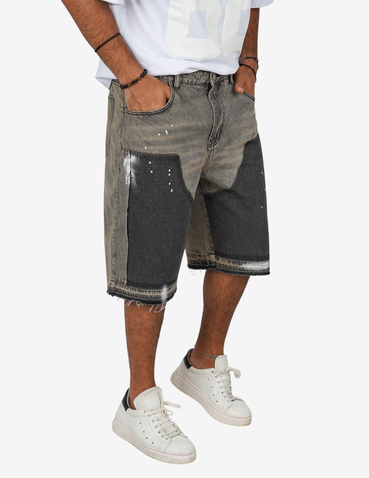 bermuda in jeans con schizzi
