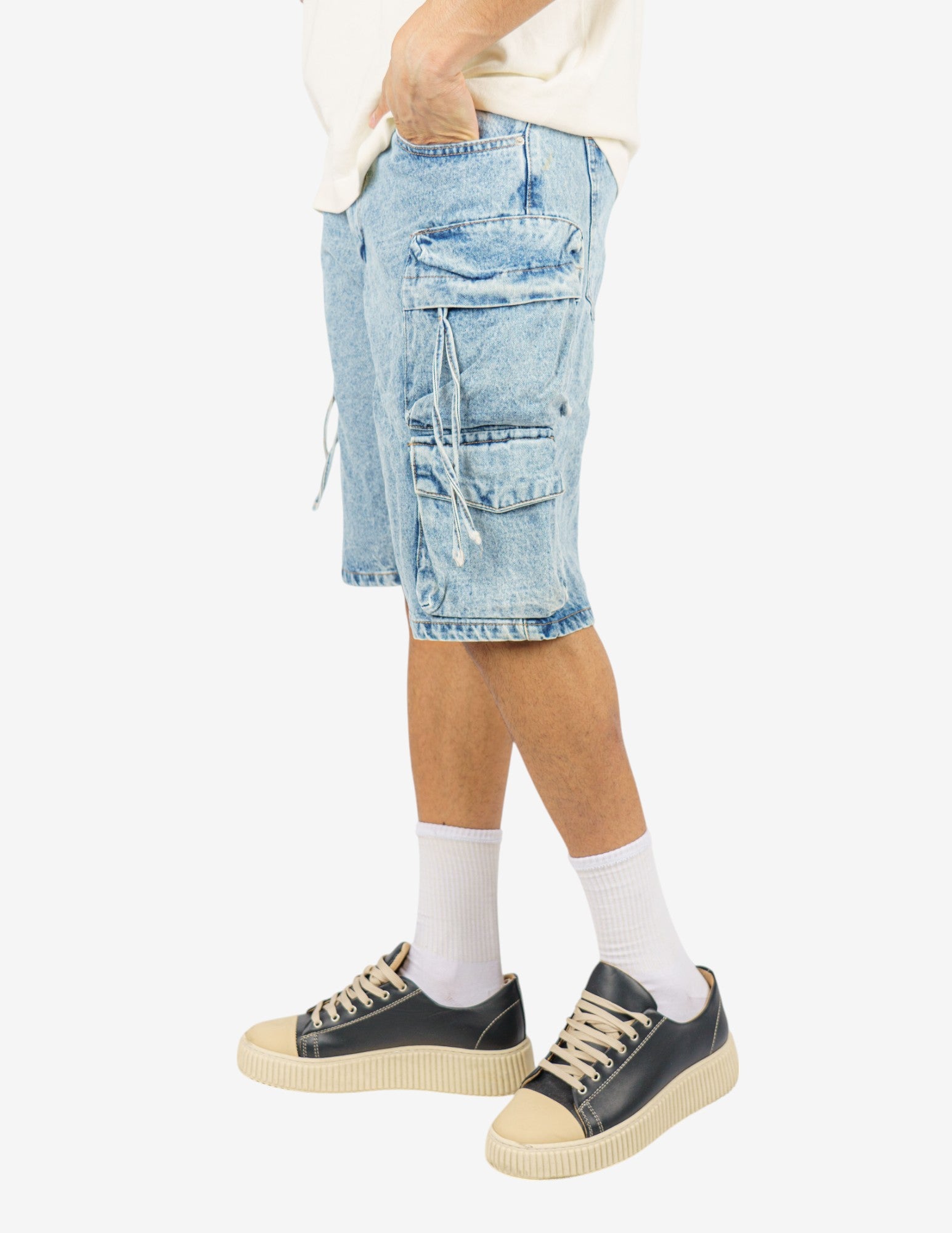 bermuda in denim cargo