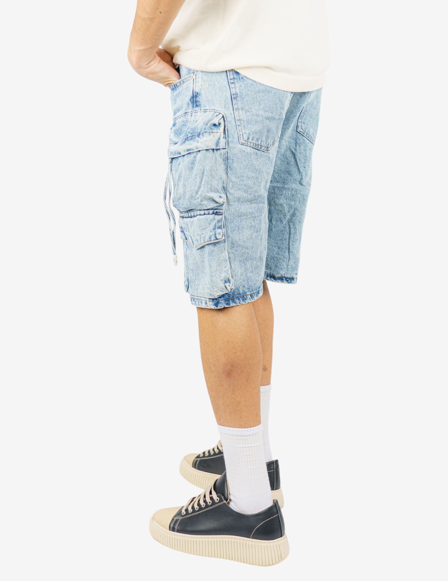 bermuda in denim cargo
