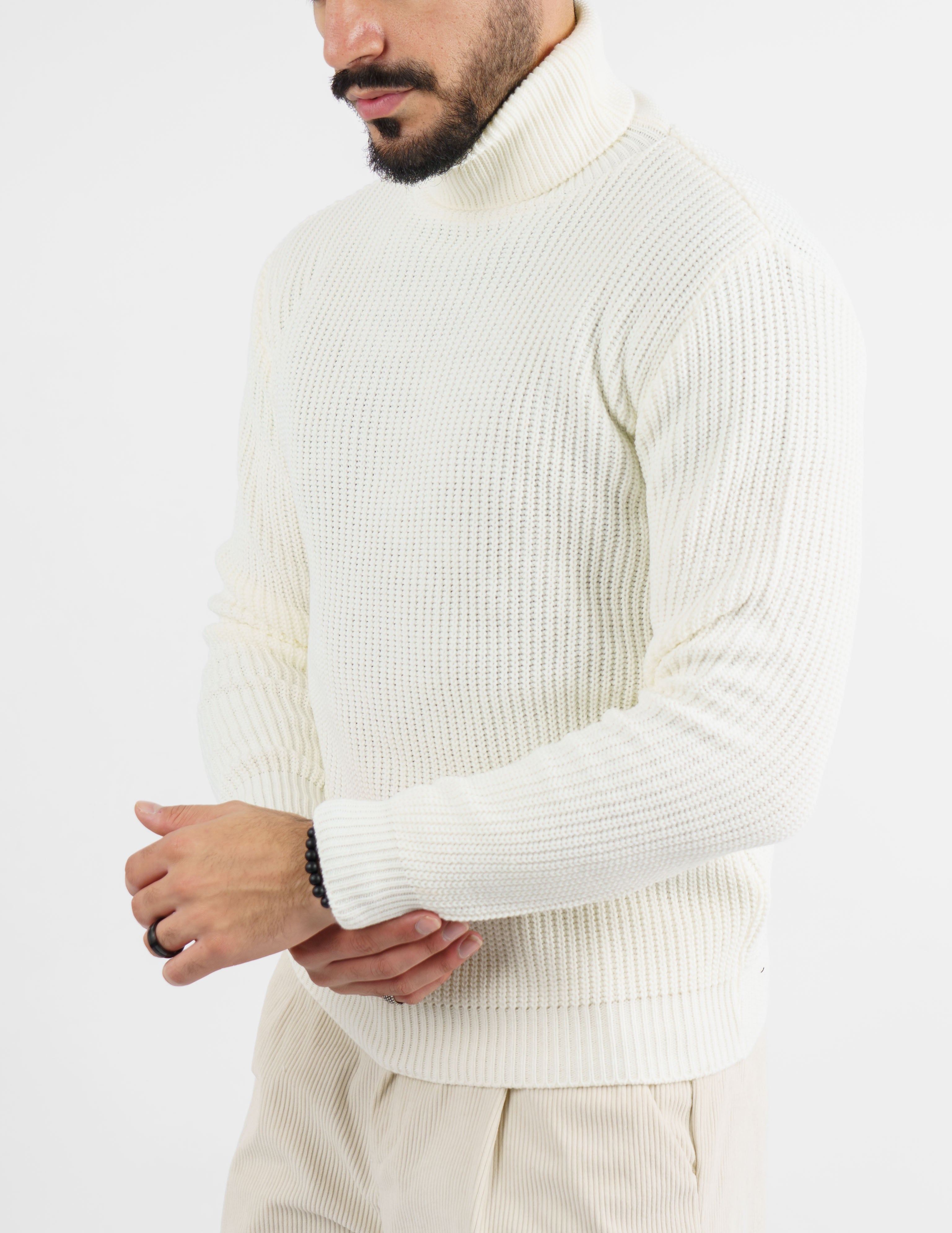 maglione dolcevita in misto lana pesante