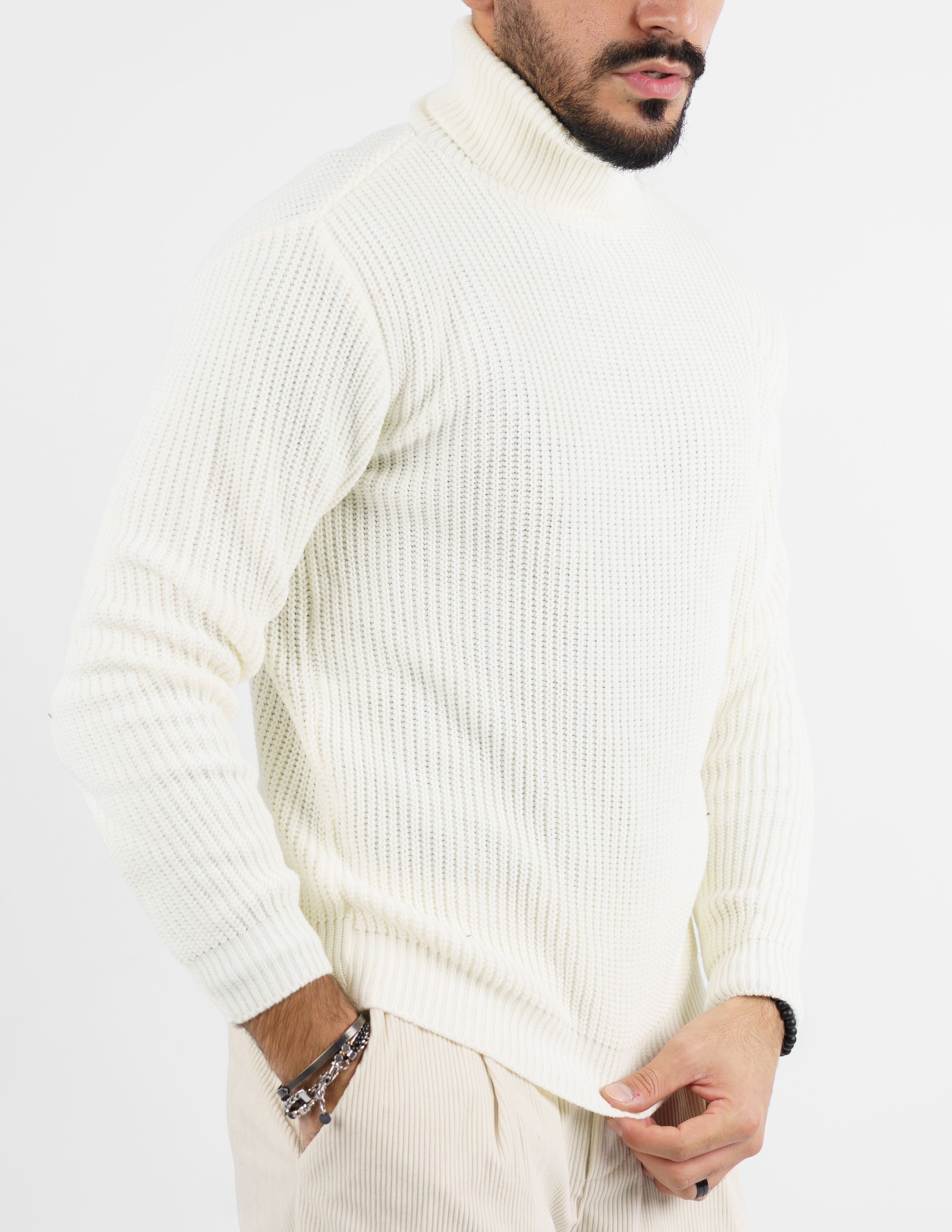 maglione dolcevita in misto lana pesante