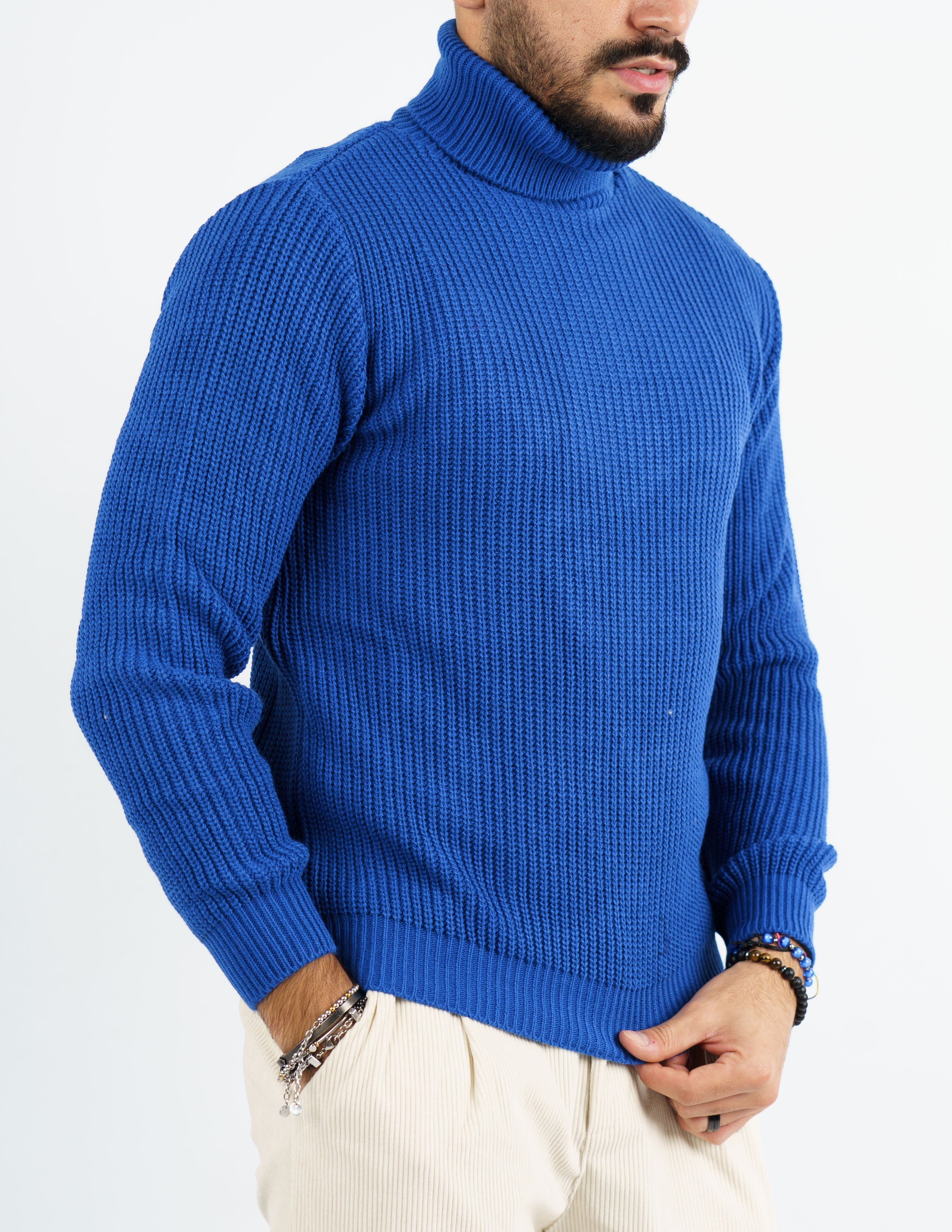 maglione dolcevita in misto lana pesante