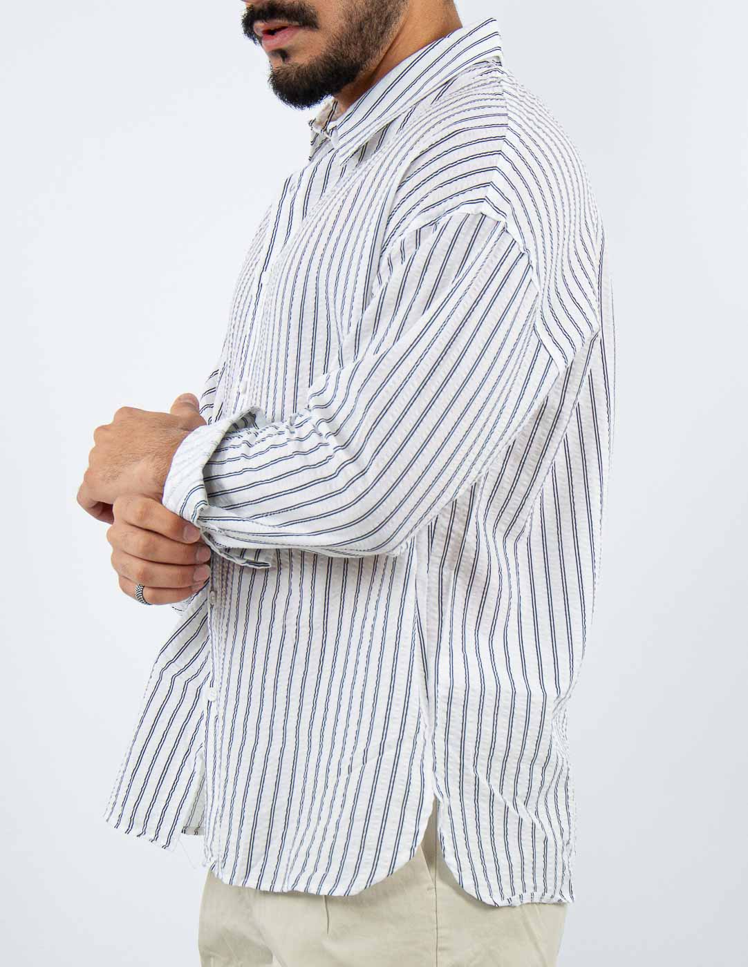 CAMICIA DALLA VESTIBILITà COMODA IN POPELINE A RIGHE