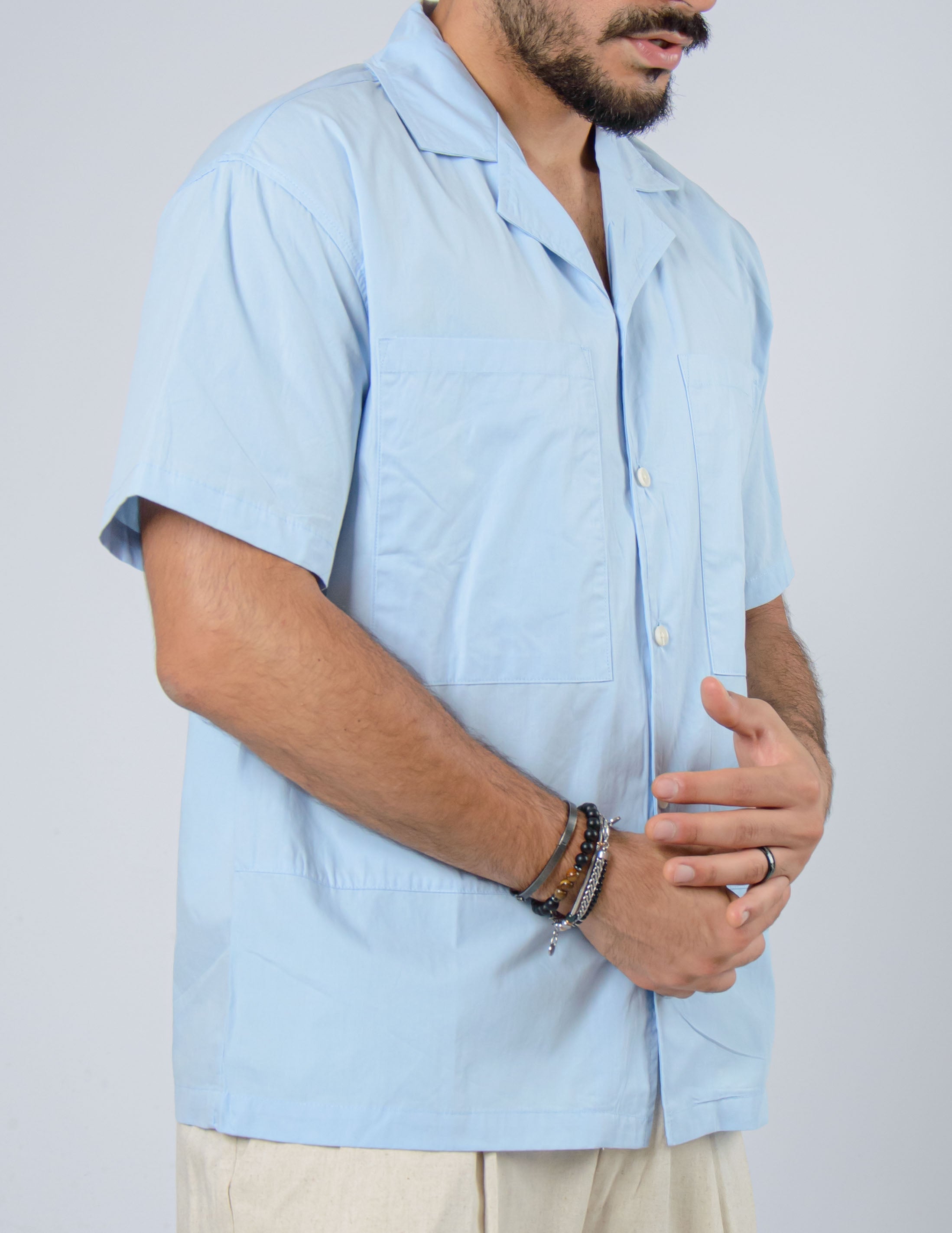camicia manica corta con tasche anteriori