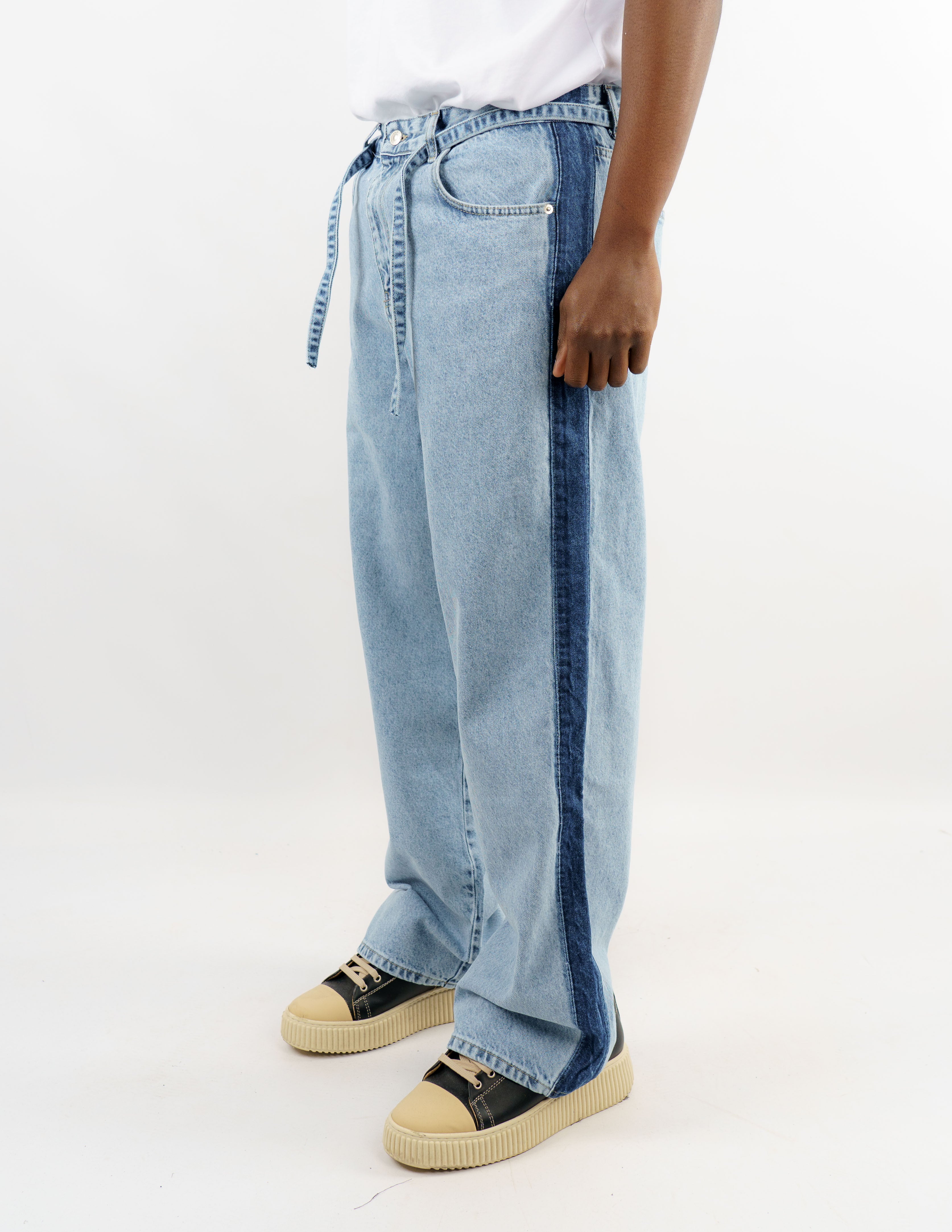 JEANS BAGGY FIT CON BANDE