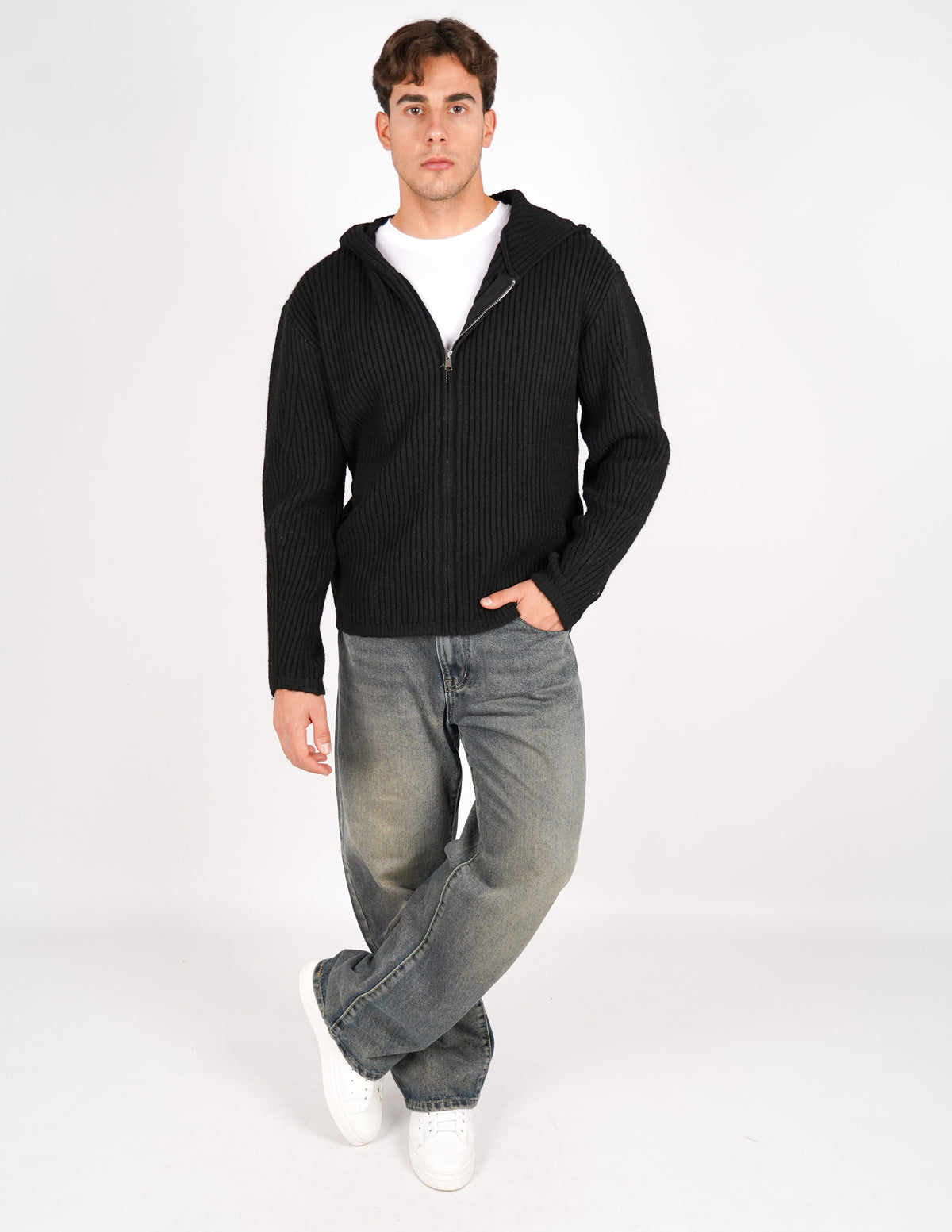 MAGLIA A COSTE CON CAPUCCIO