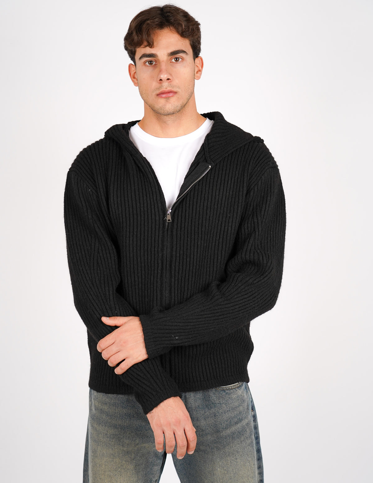 MAGLIA A COSTE CON CAPUCCIO