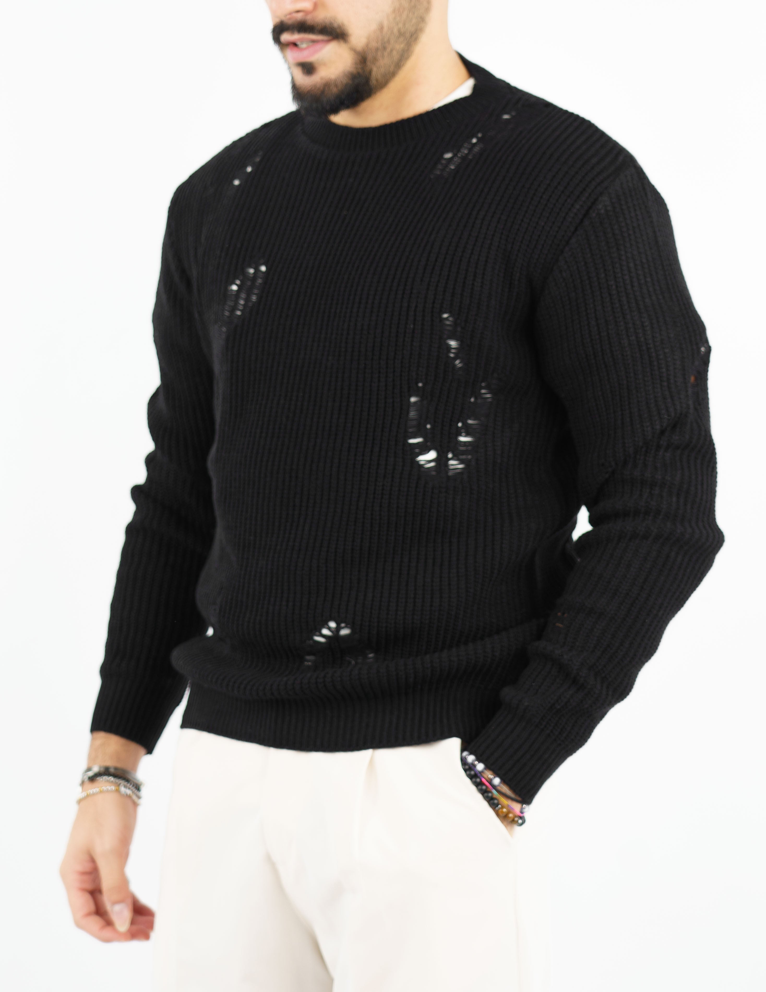 maglione uomo girocollo strutturato con rotture
