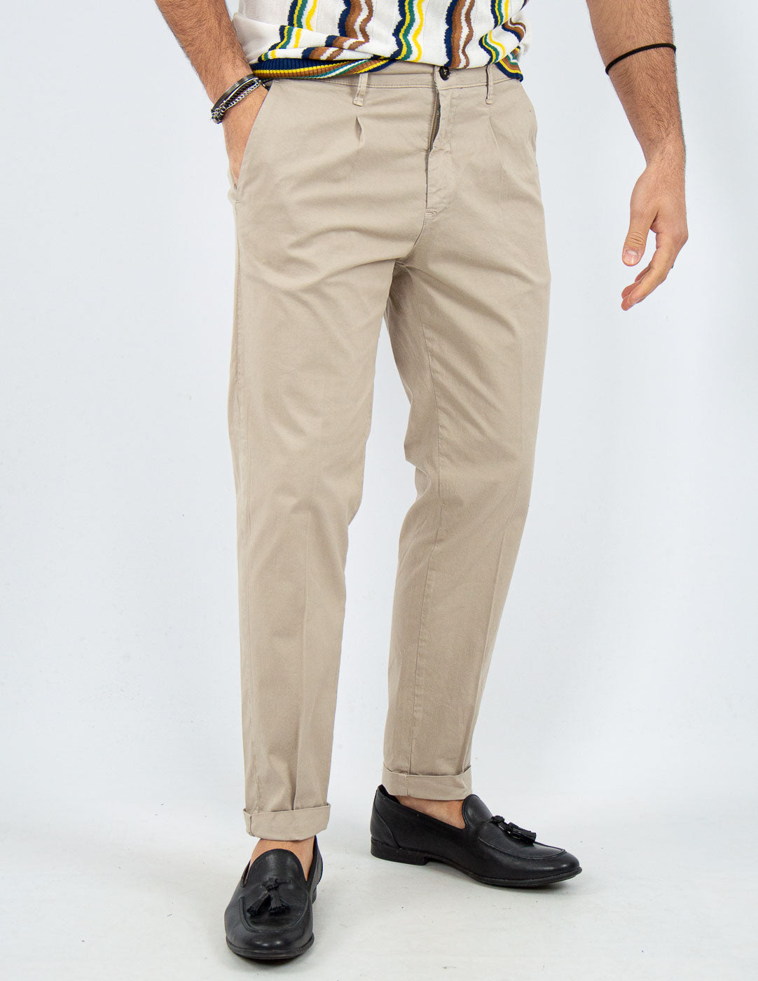 pantalone uomo in cotone con pinces