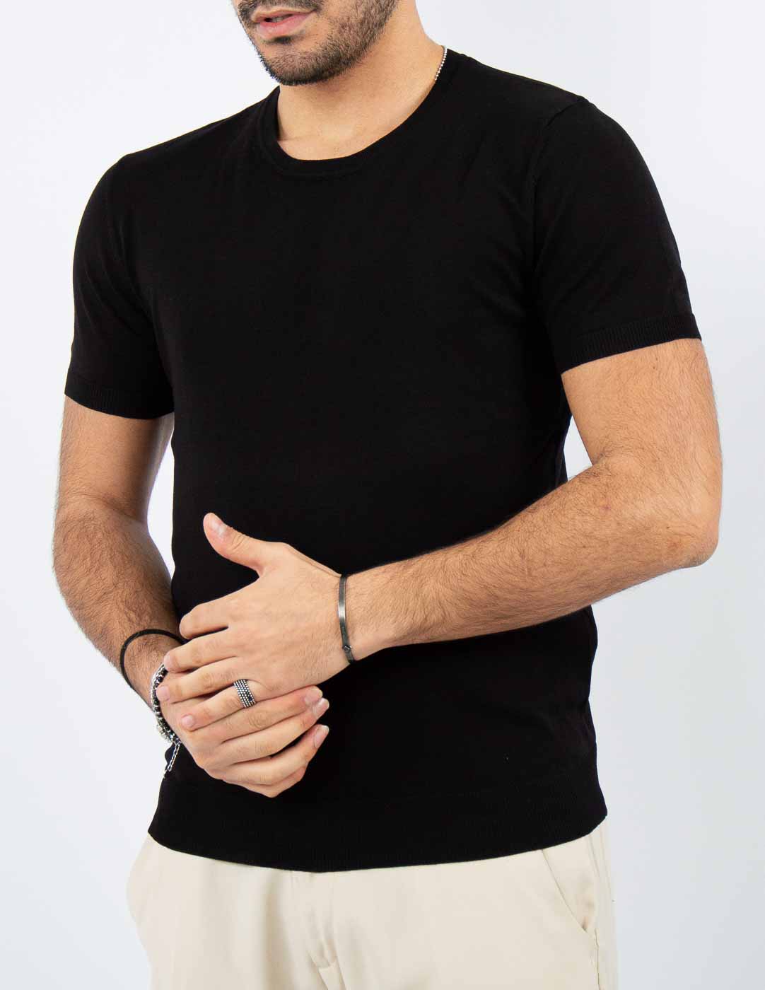 t-shirt girocollo in maglia leggera