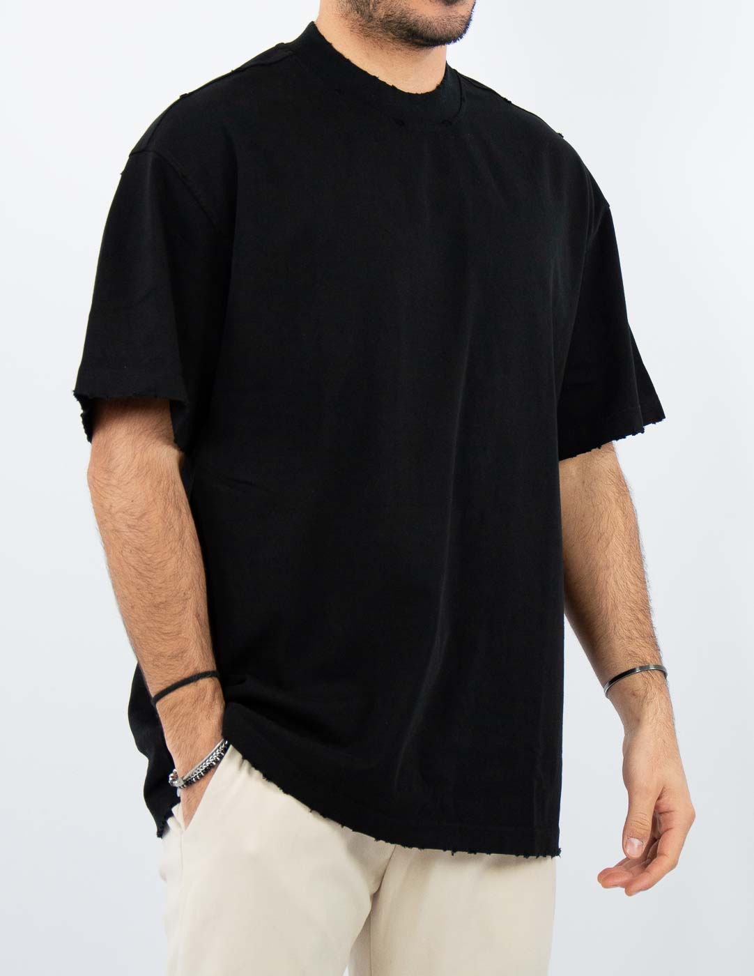 t-shirt uomo regular fit con dettagli