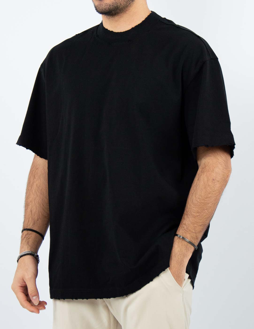 t-shirt uomo regular fit con dettagli