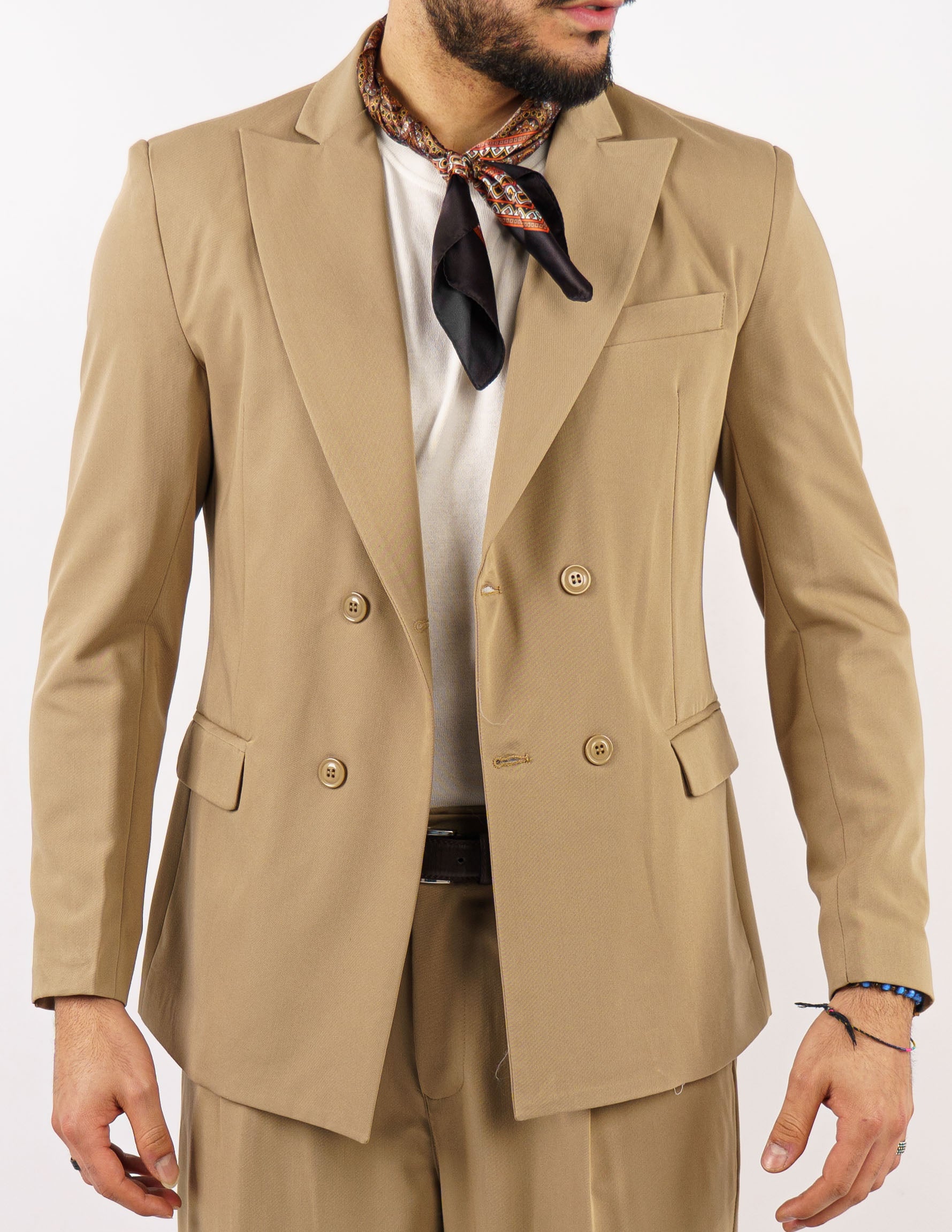 abito doppiopetto con pantalone fondo largo