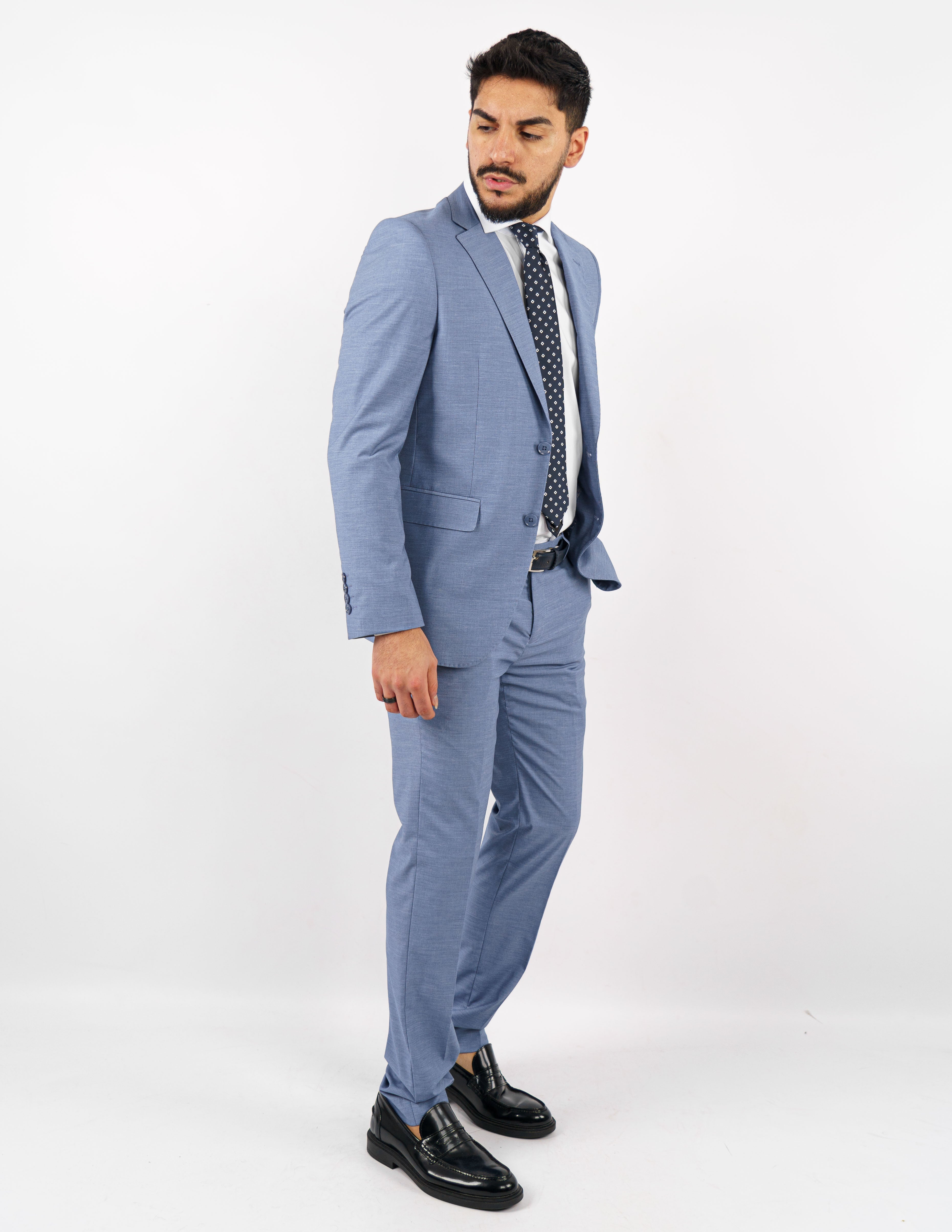 abito monopetto elegante slim