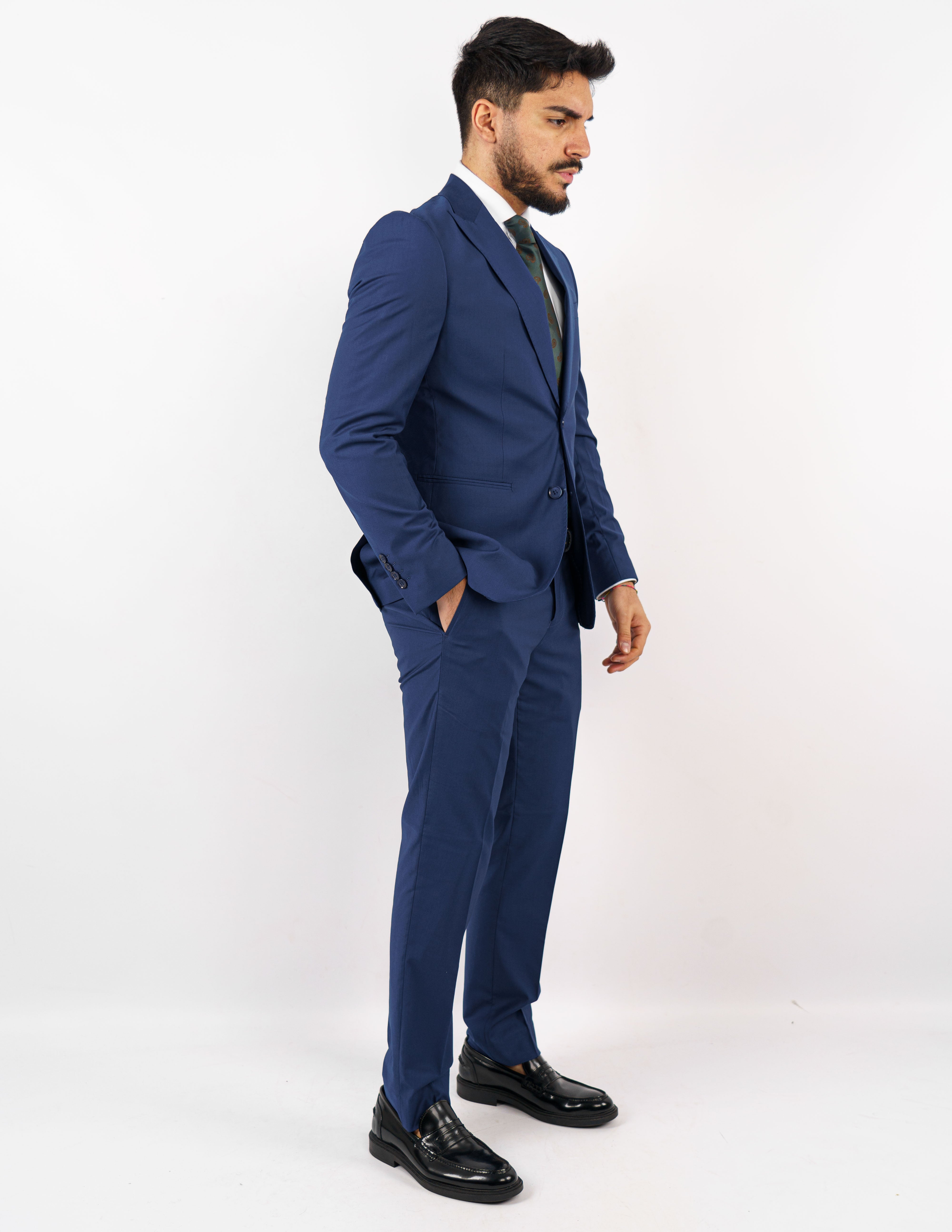 abito monopetto elegante slim