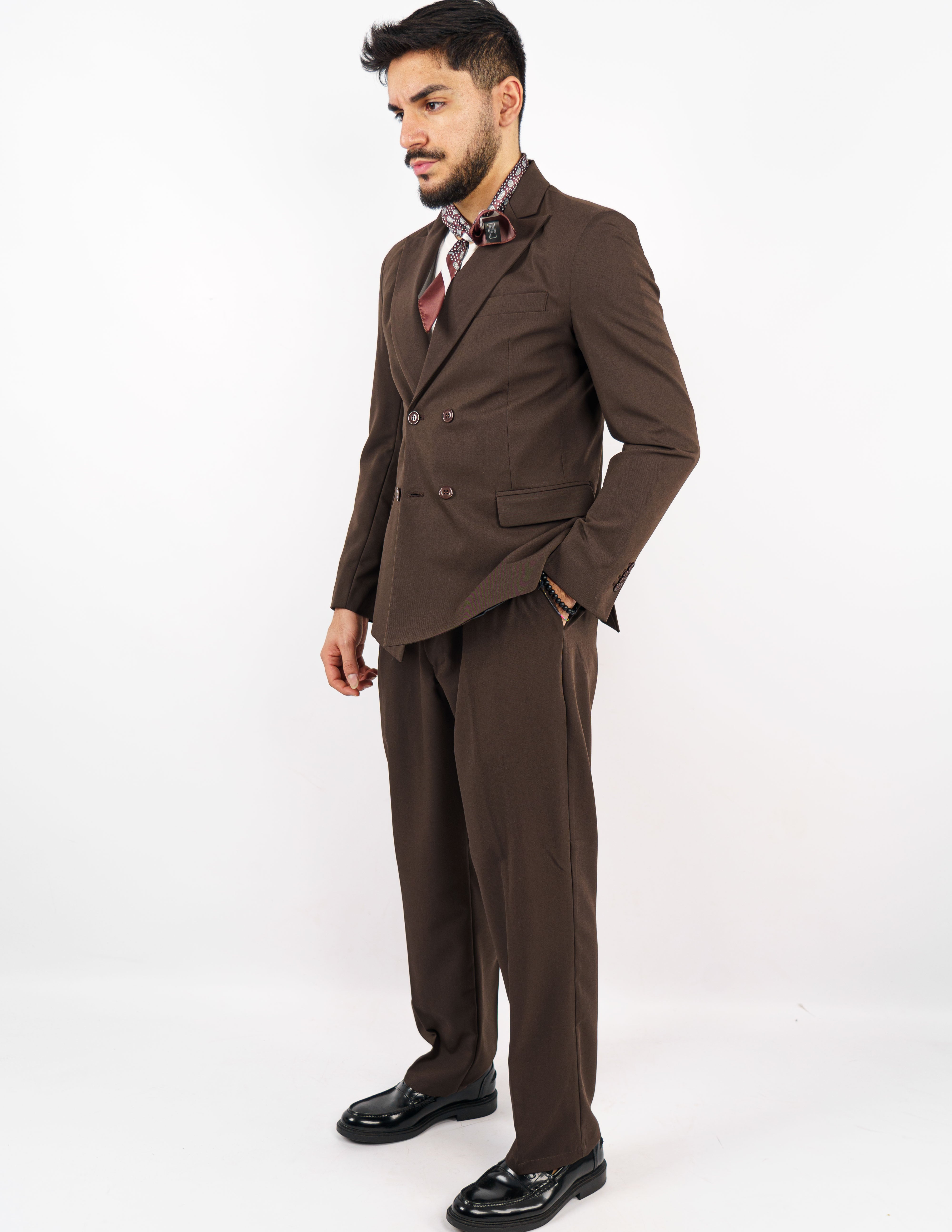 abito doppiopetto con pantalone fondo largo