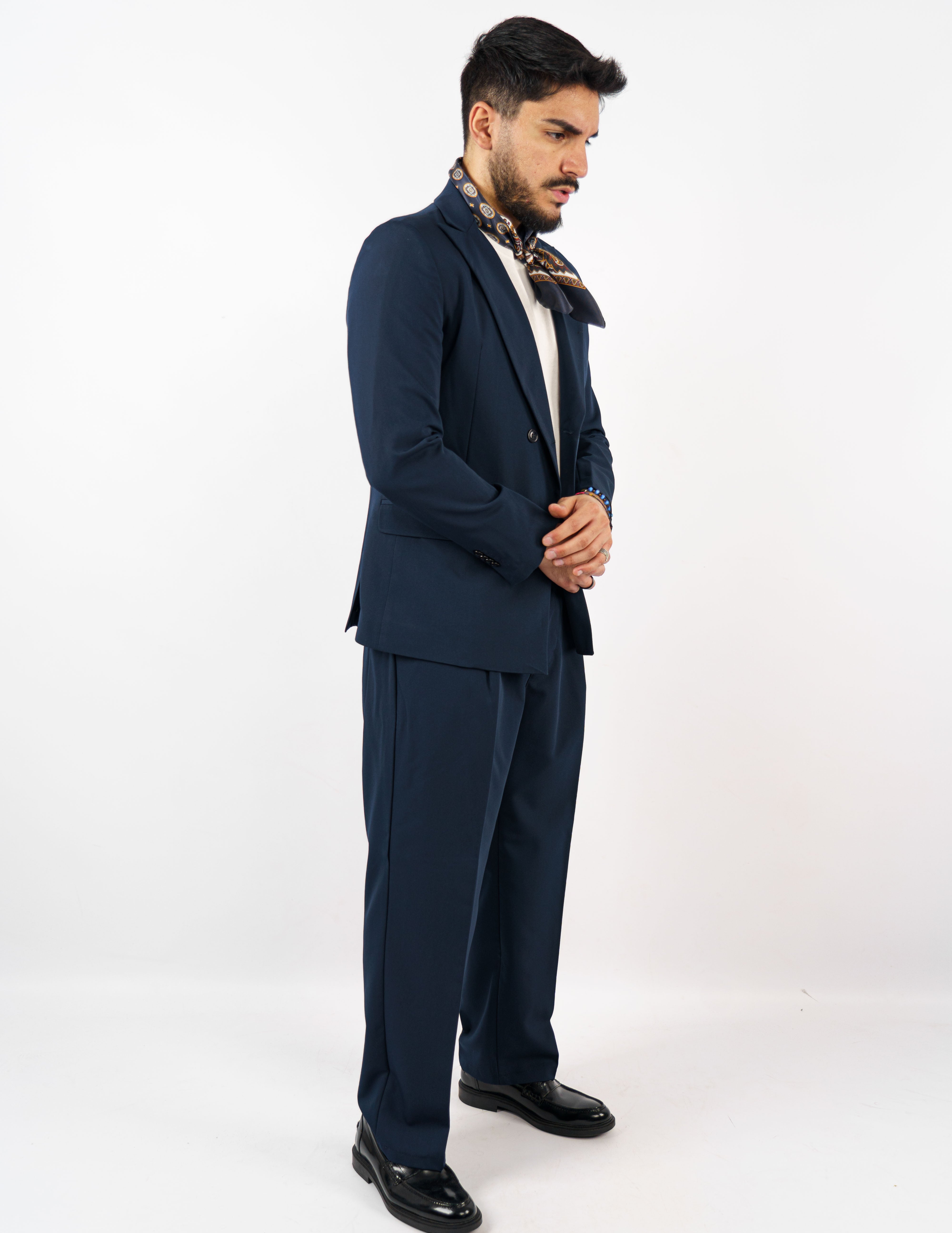 abito doppiopetto con pantalone fondo largo