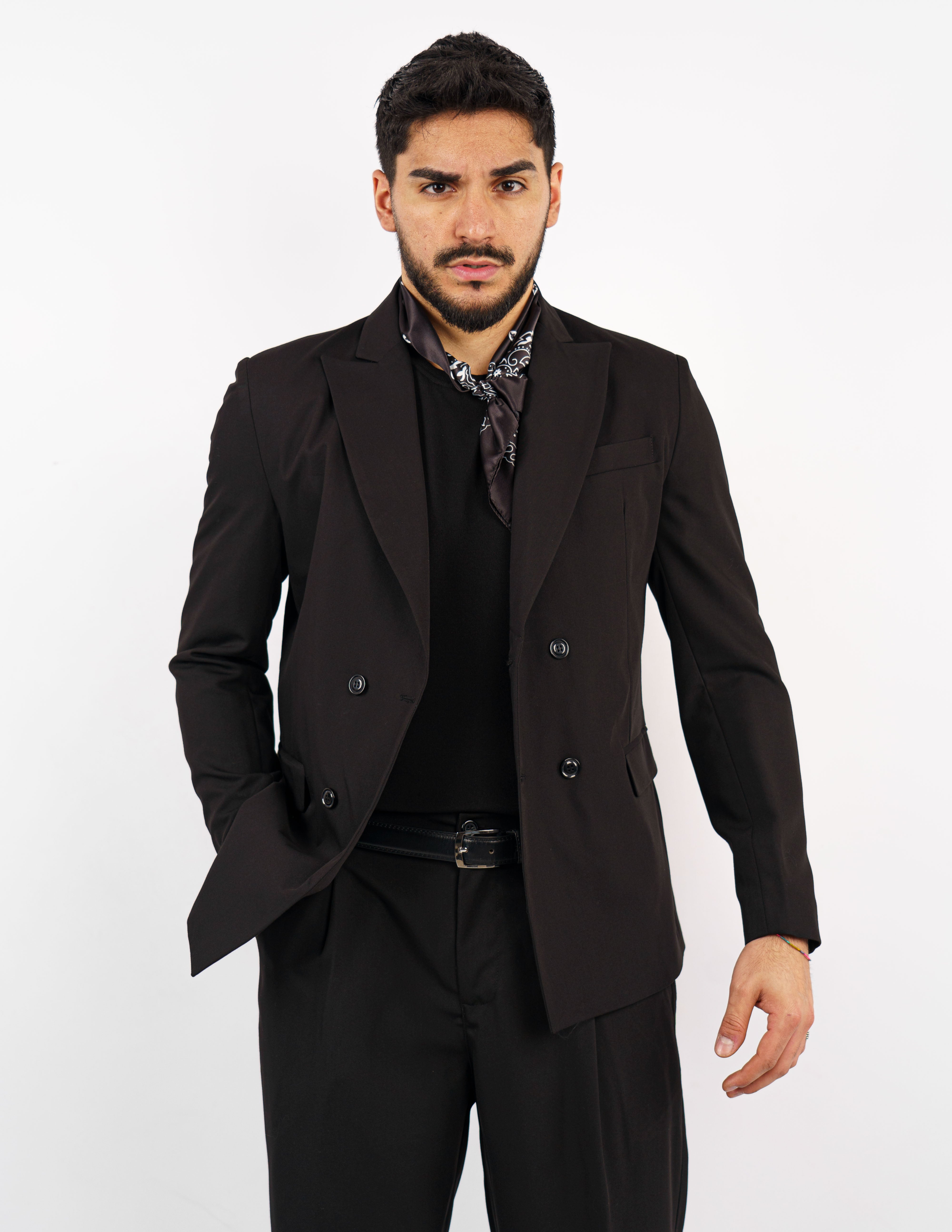 abito doppiopetto con pantalone fondo largo