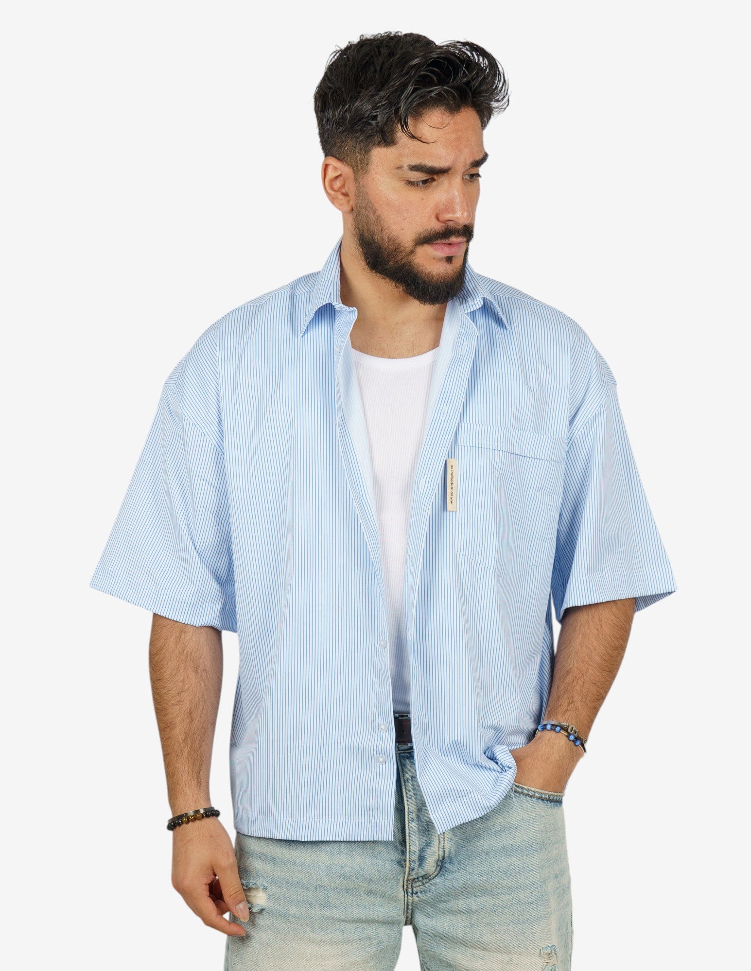 camicia cropped rigata con taschino