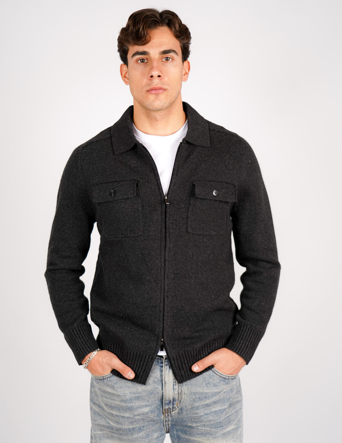 cardigan in maglia con tasche