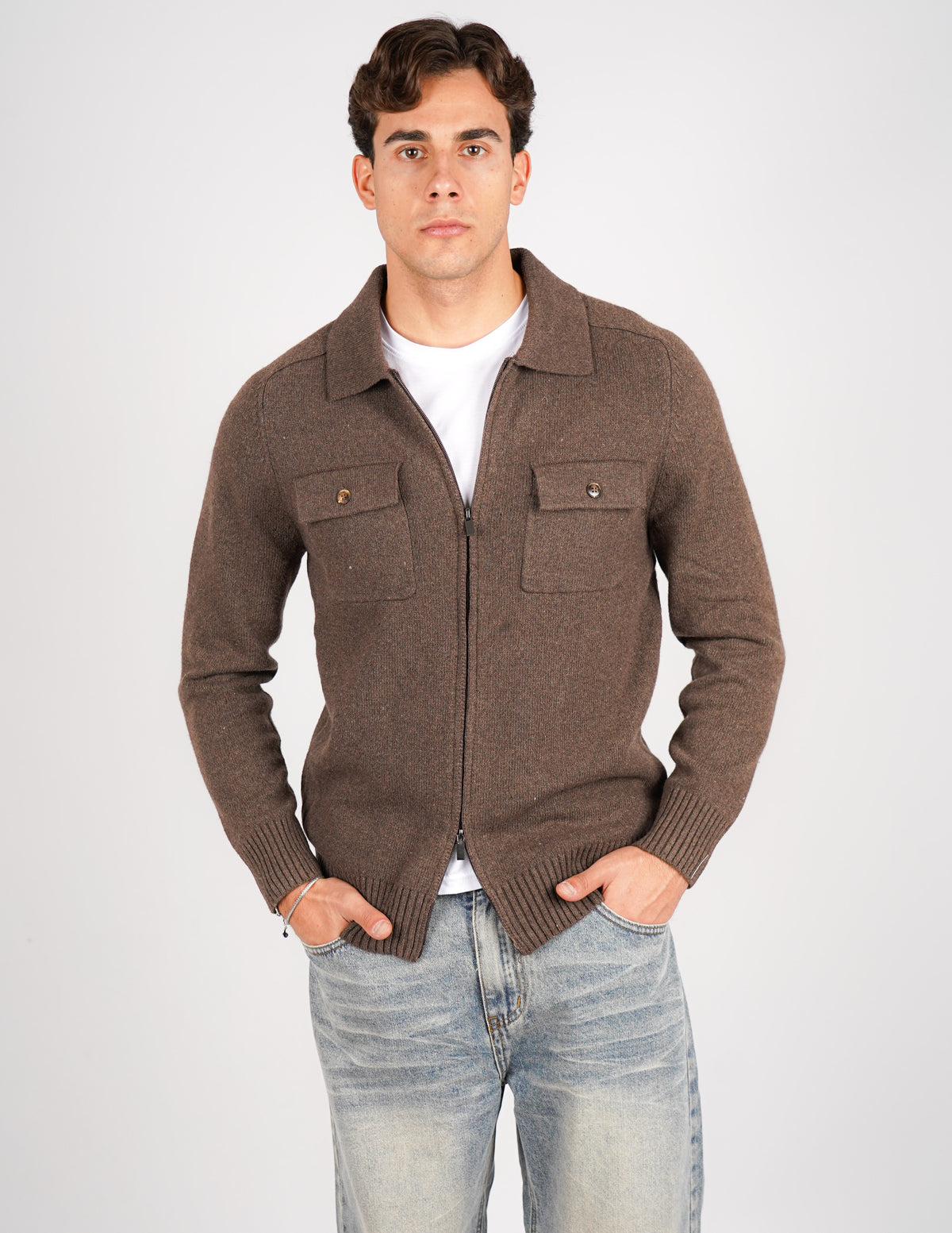 cardigan in maglia con tasche