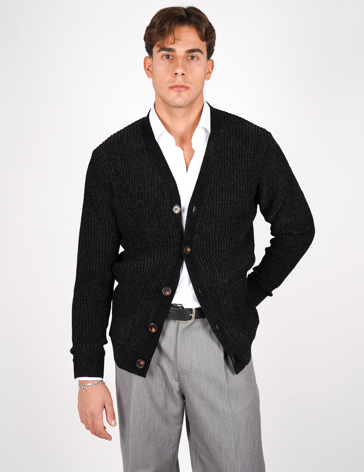 CARDIGAN IN CINIGLIA CON TASCHE