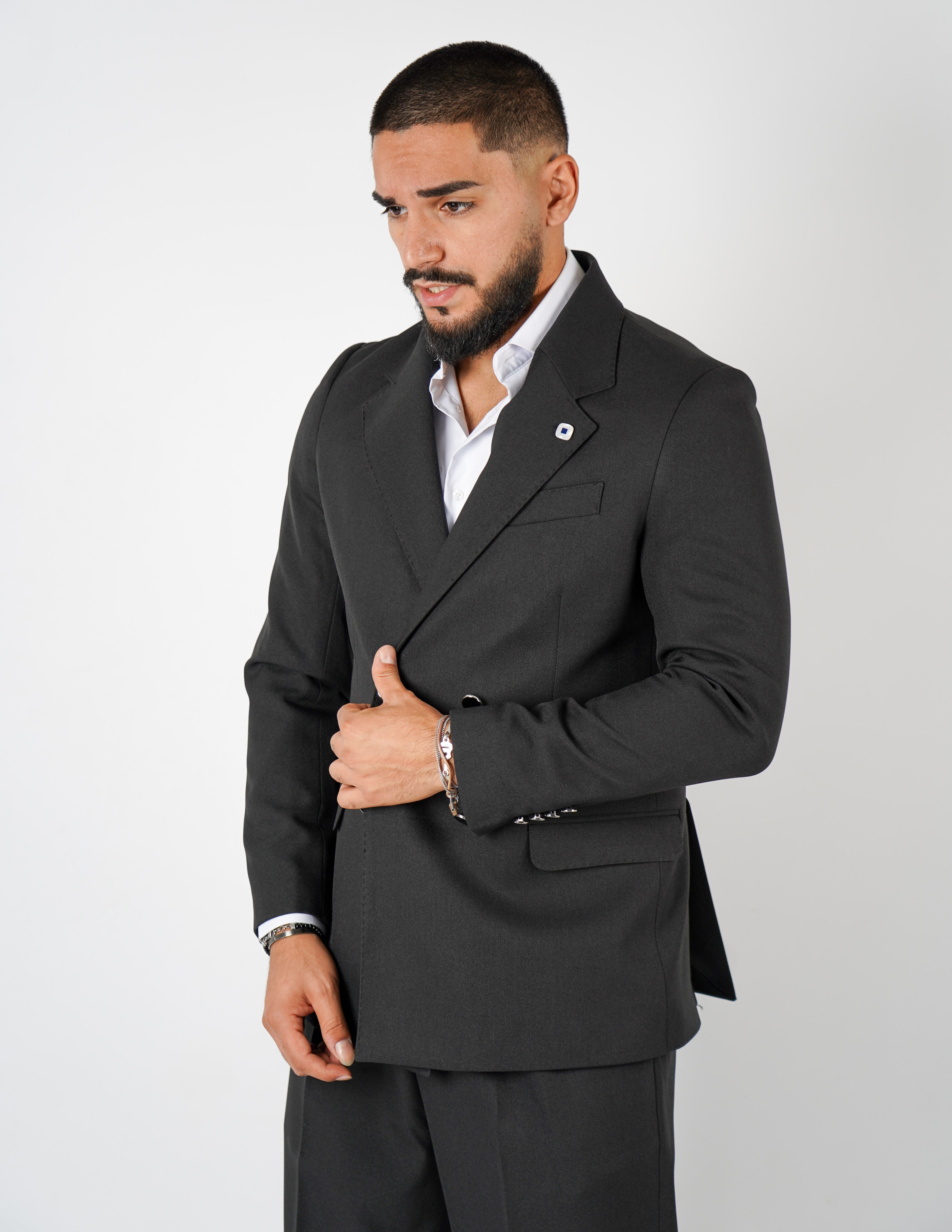 ABITO DOPPIOPETTO CON PANTALONE BAGGY