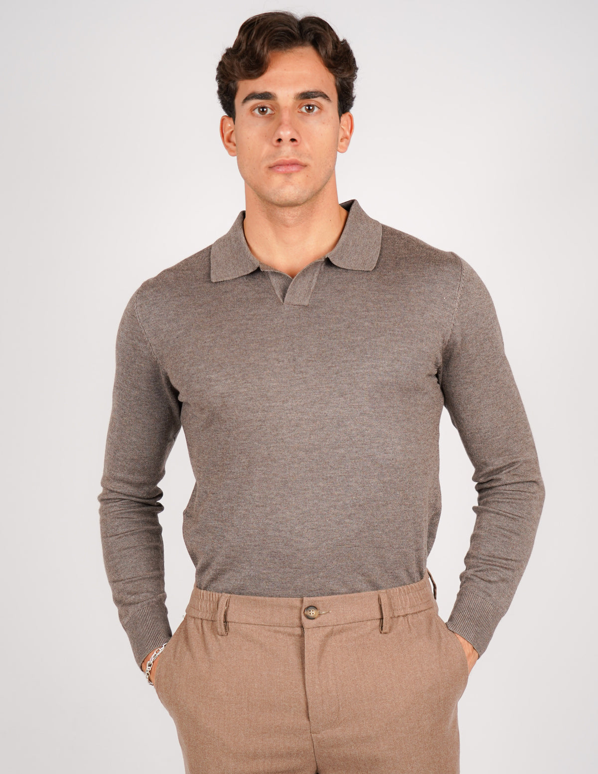 polo manica lunga con collo aperto