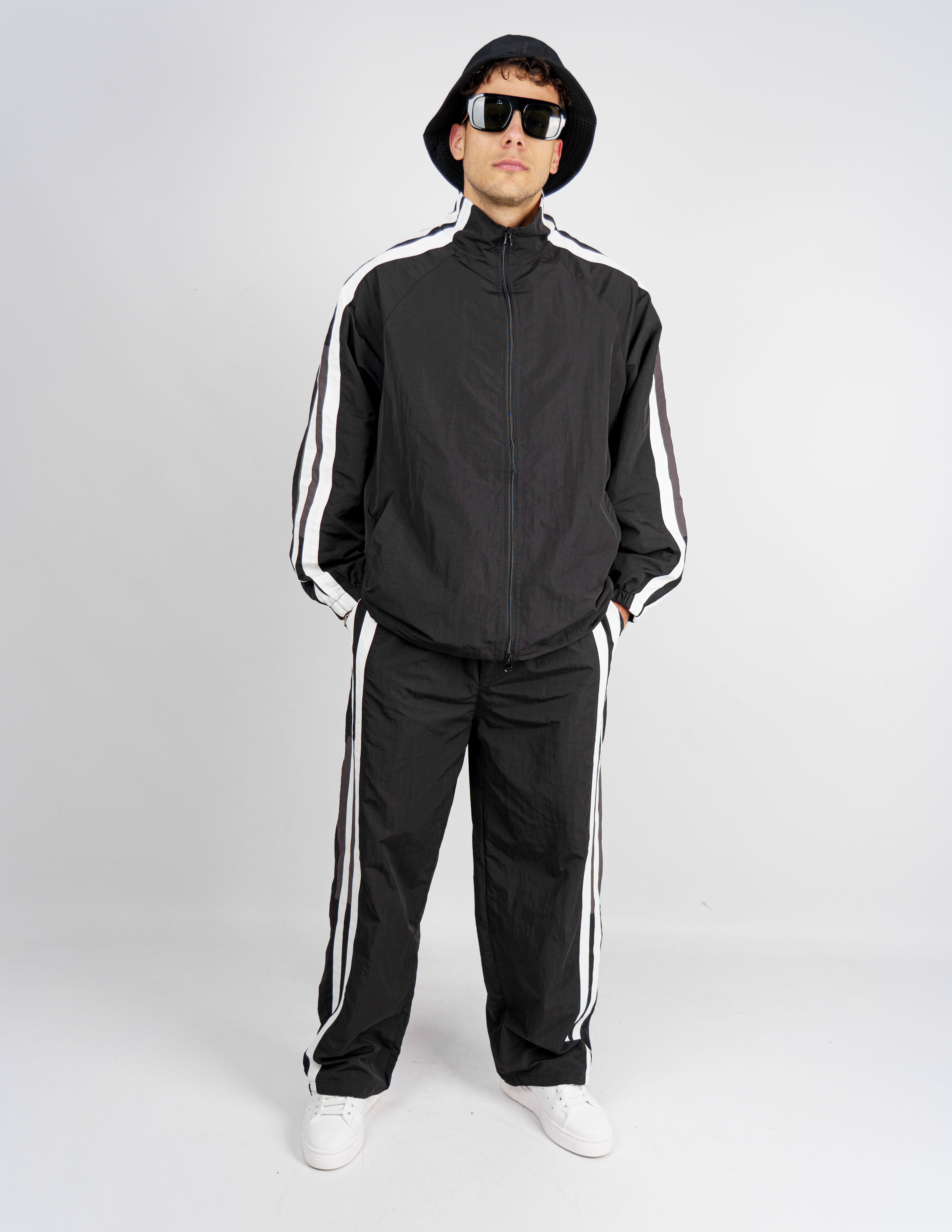 coordinato in tessuto tecnico leggero