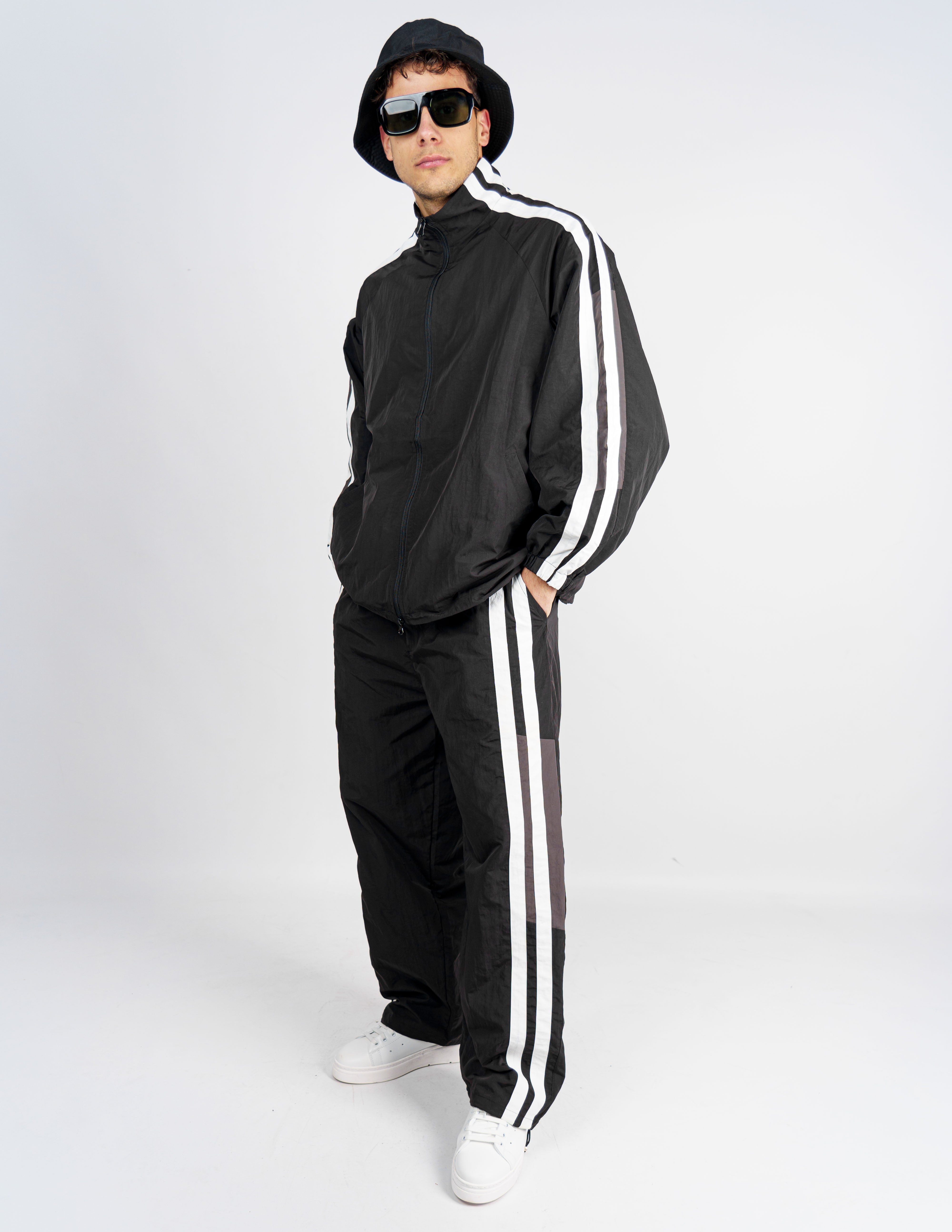 coordinato in tessuto tecnico leggero