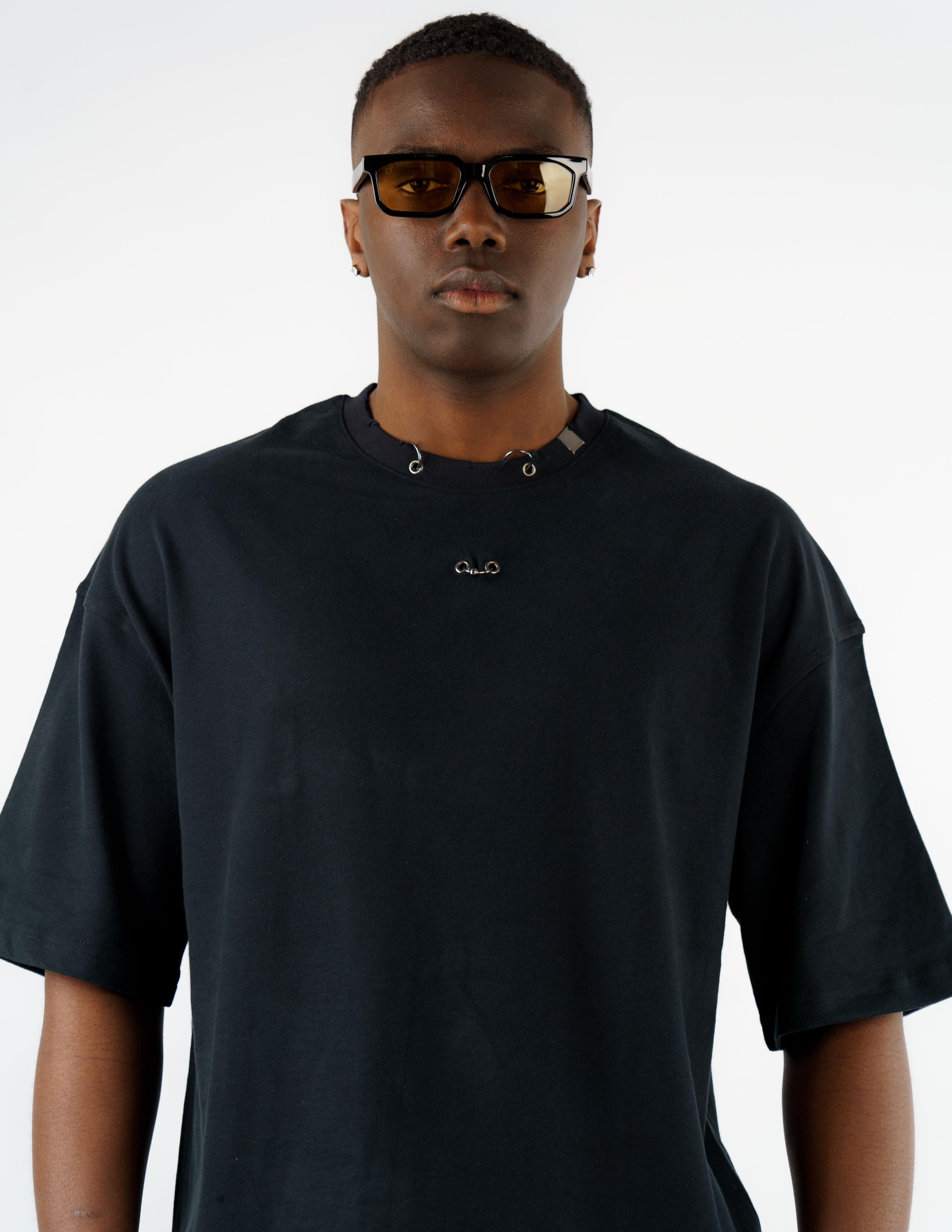 t-shirt over slavata con dettaglio