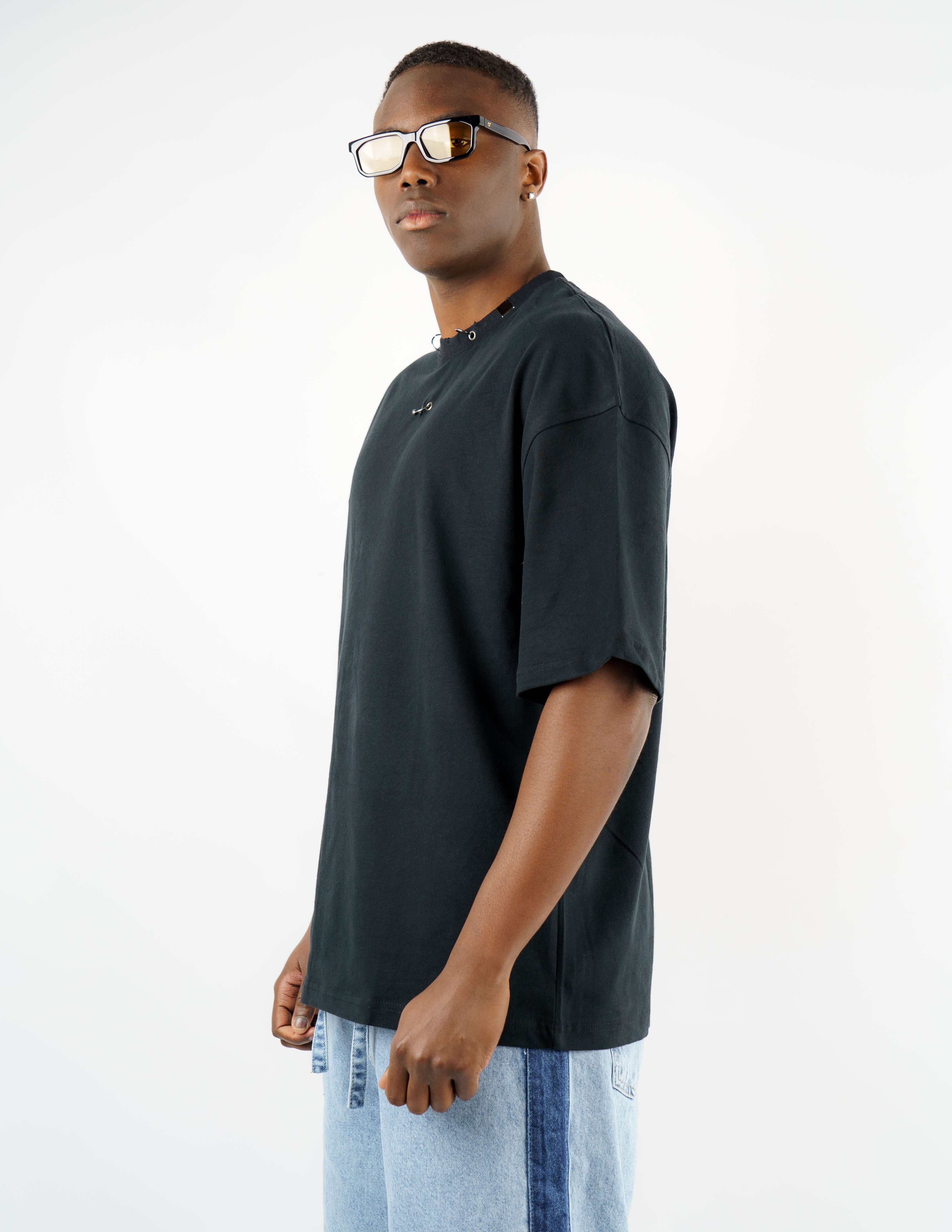 t-shirt over slavata con dettaglio