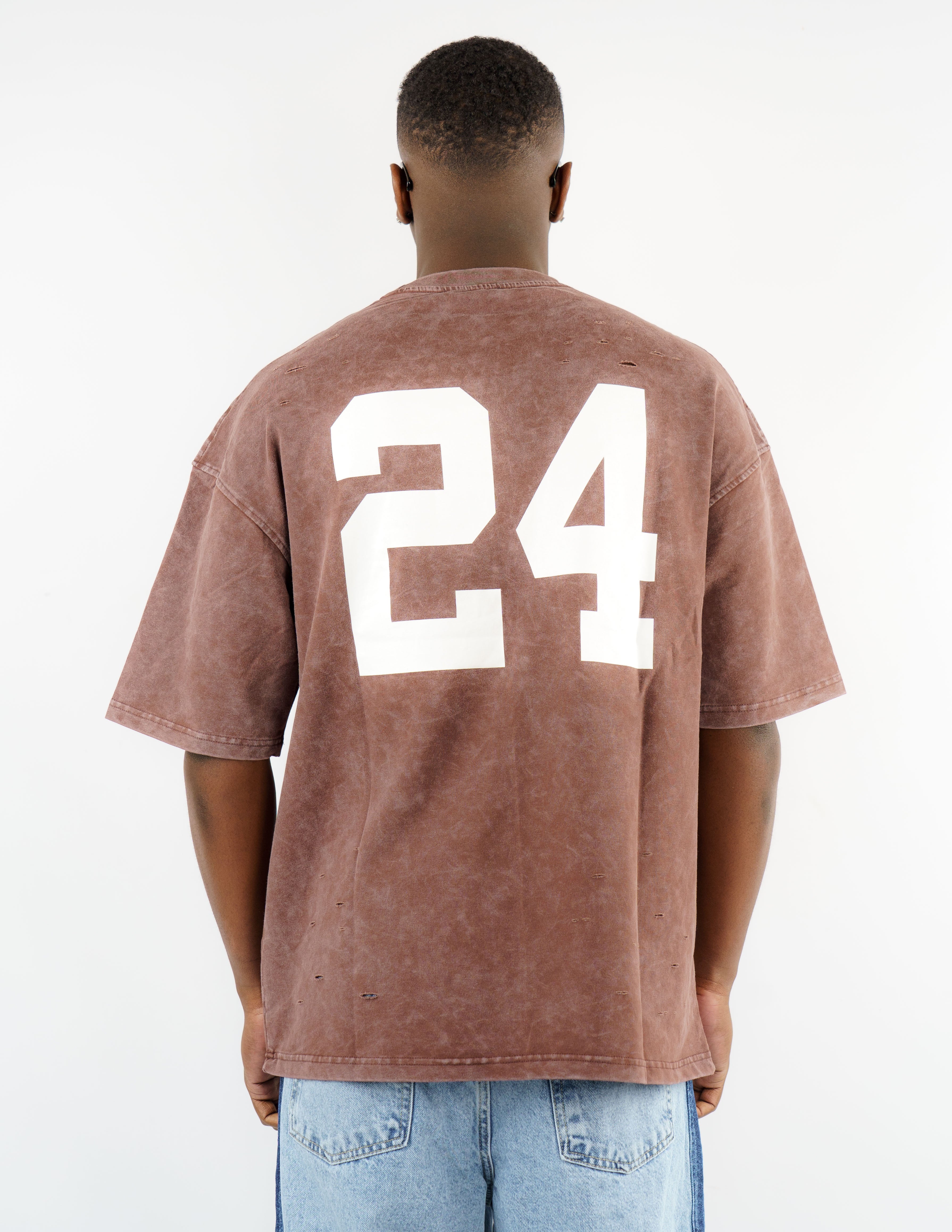 t-shirt slavata con stampa e rotture