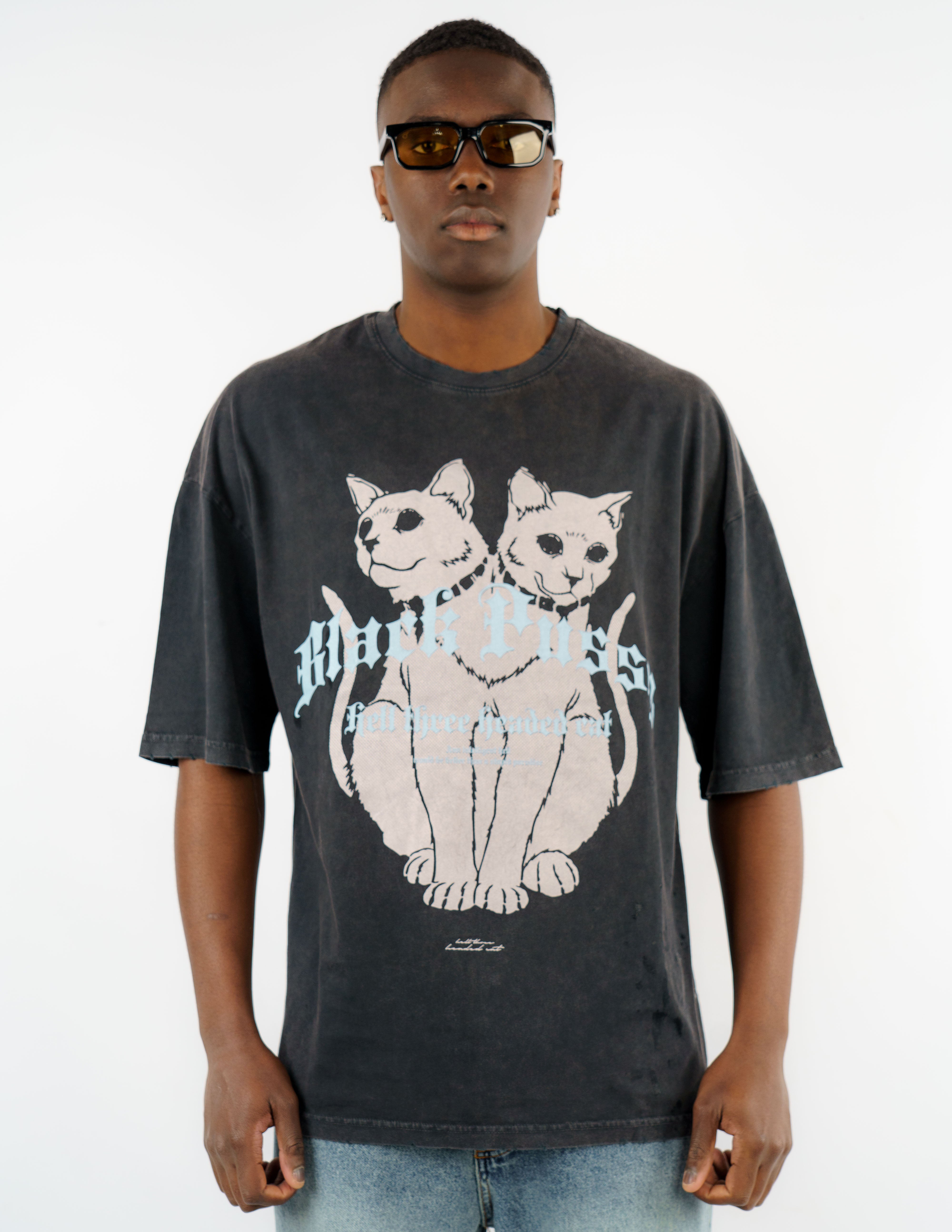 t-shirt slavata over con stampa