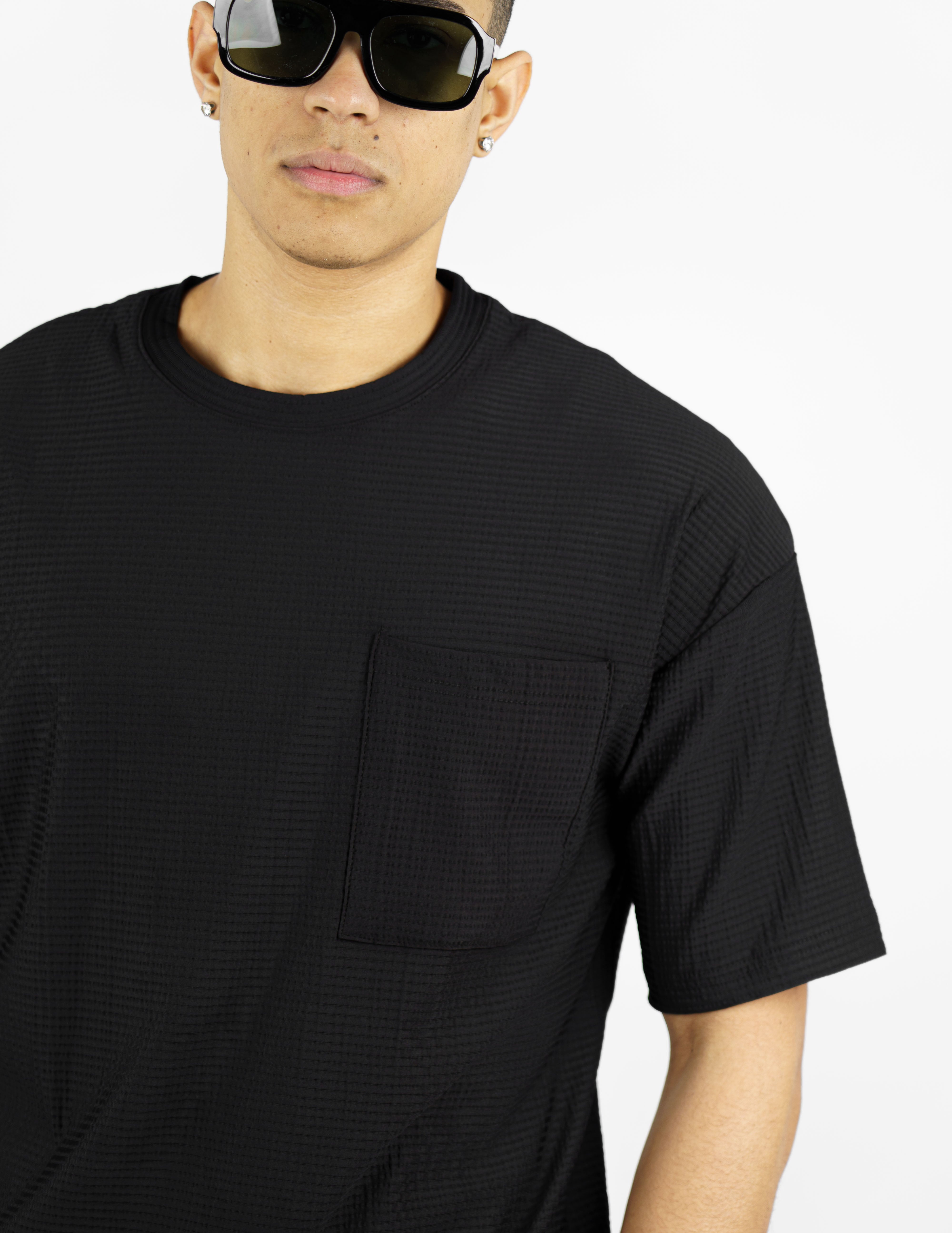 t-shirt strutturata con taschino semiover